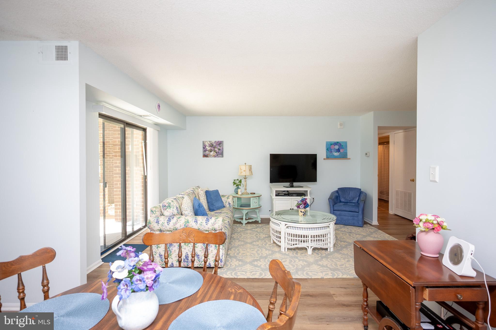 GREENS OF LEISURE WORLD - Residential