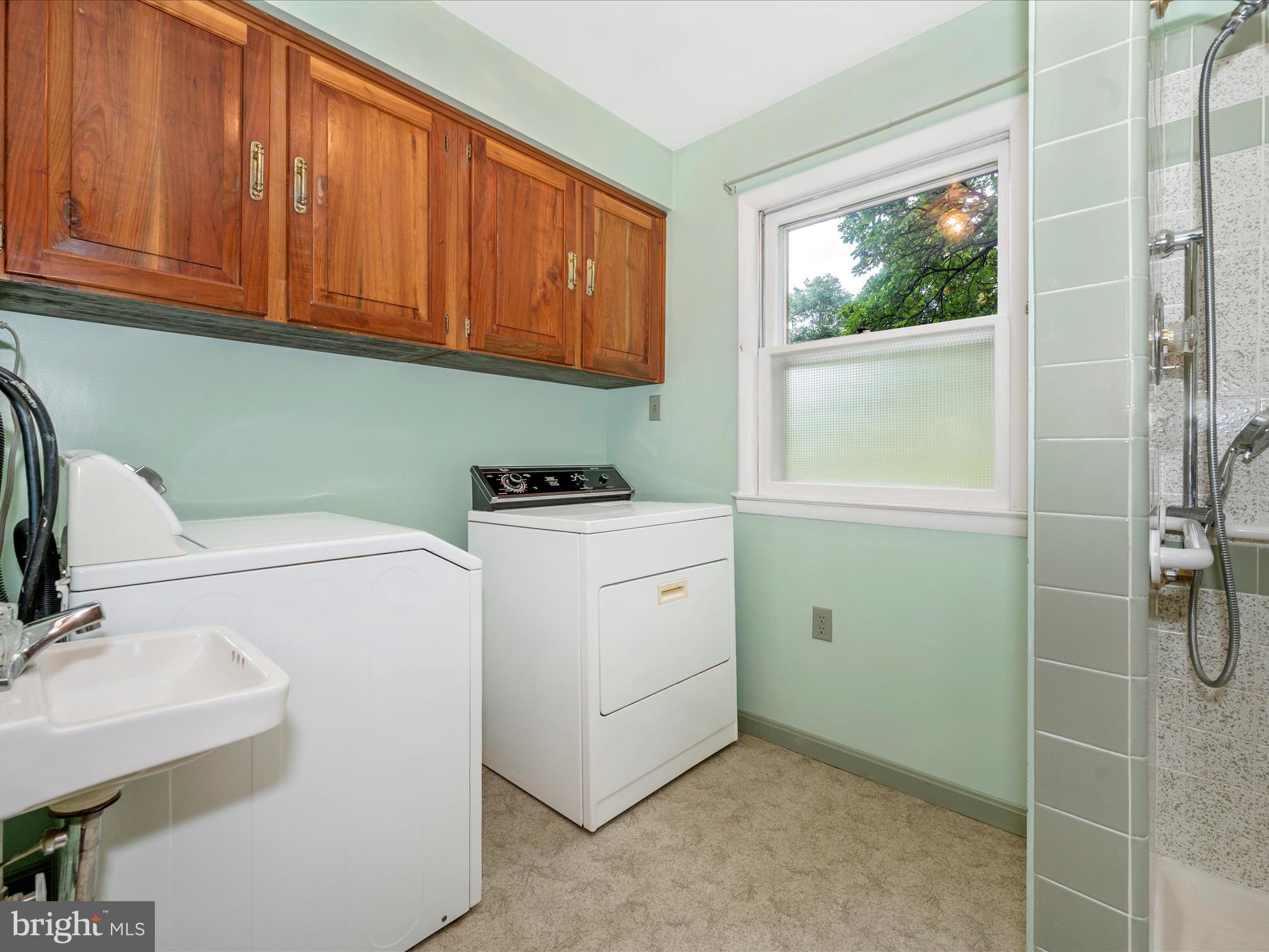 SHOOKSTOWN - Residential