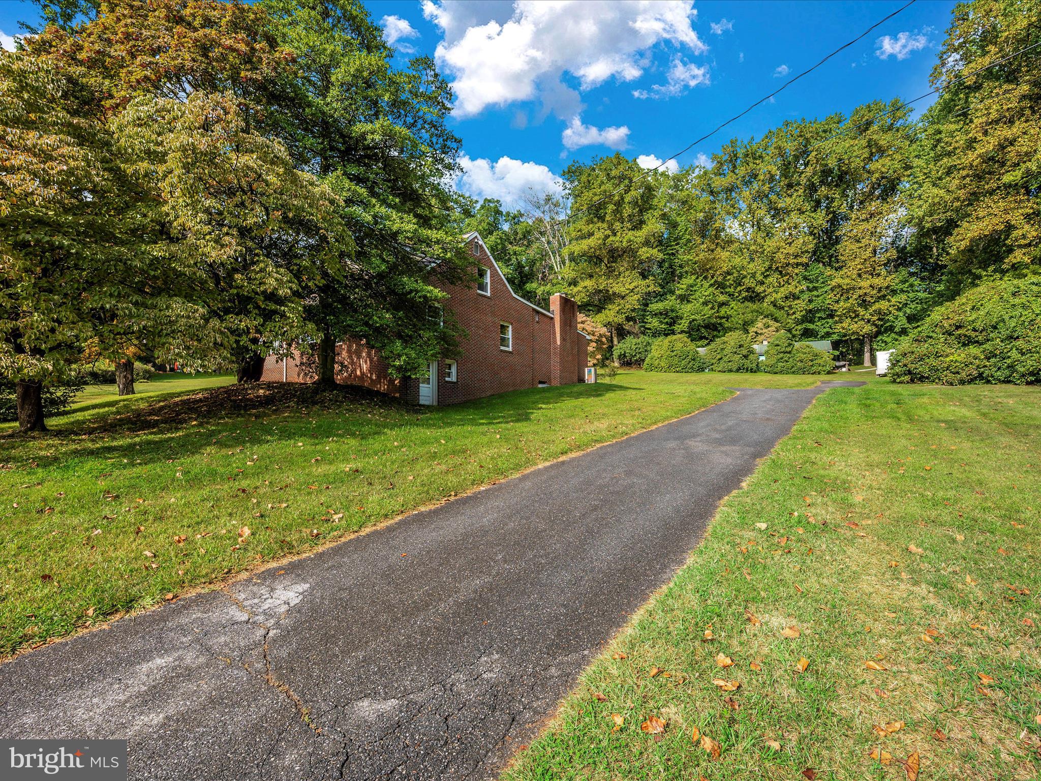 SHOOKSTOWN - Residential