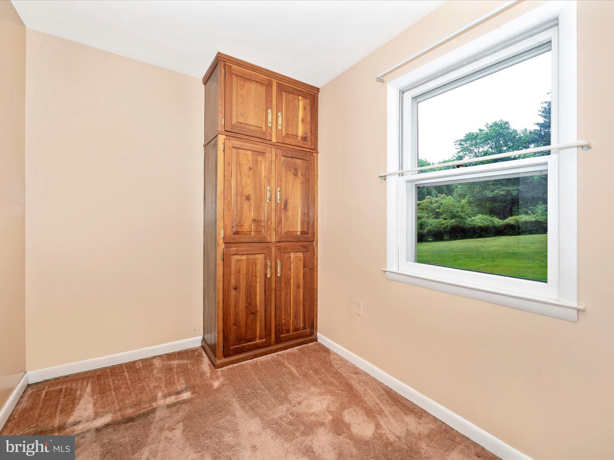 SHOOKSTOWN - Residential