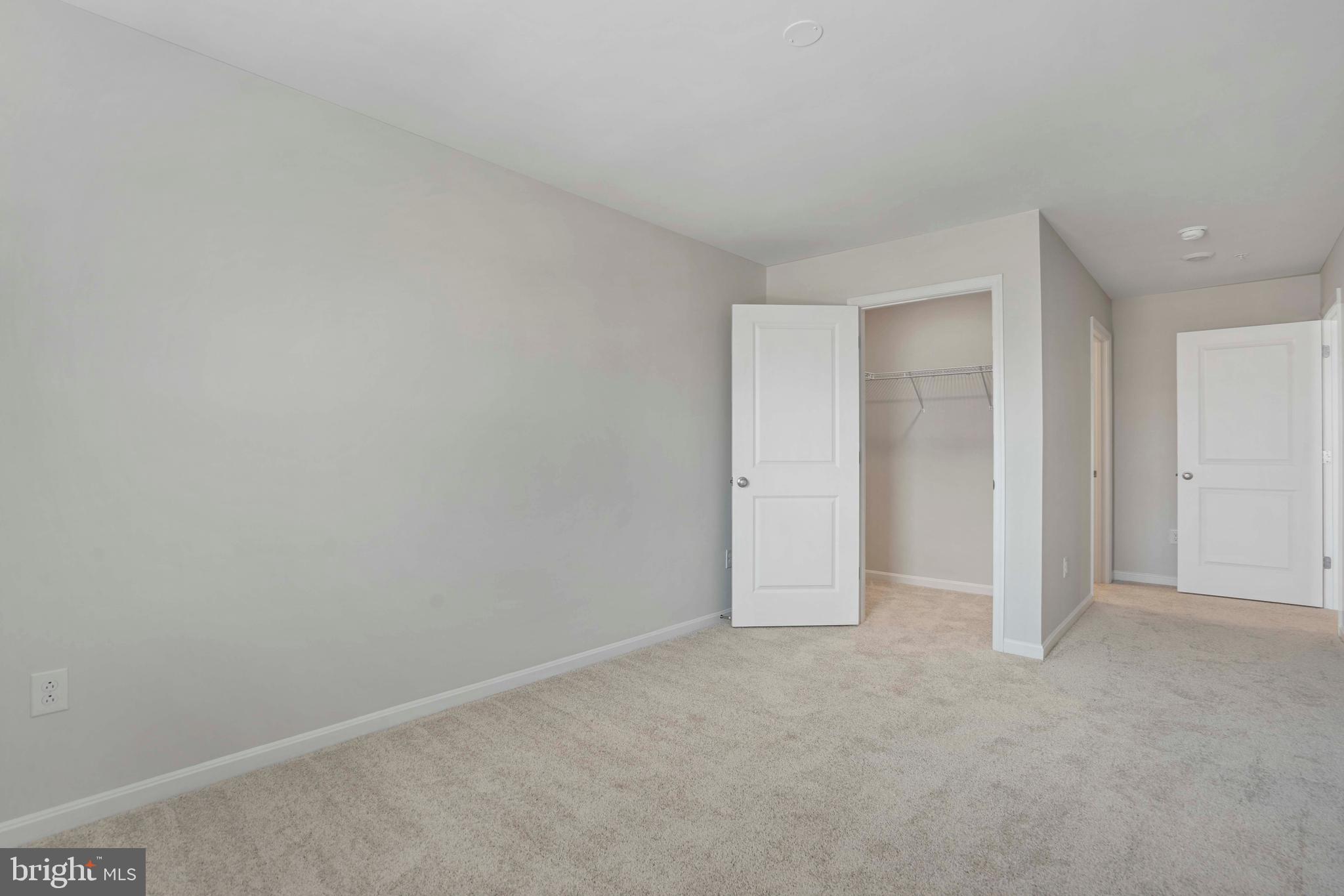 RENN QUARTER - Residential Lease