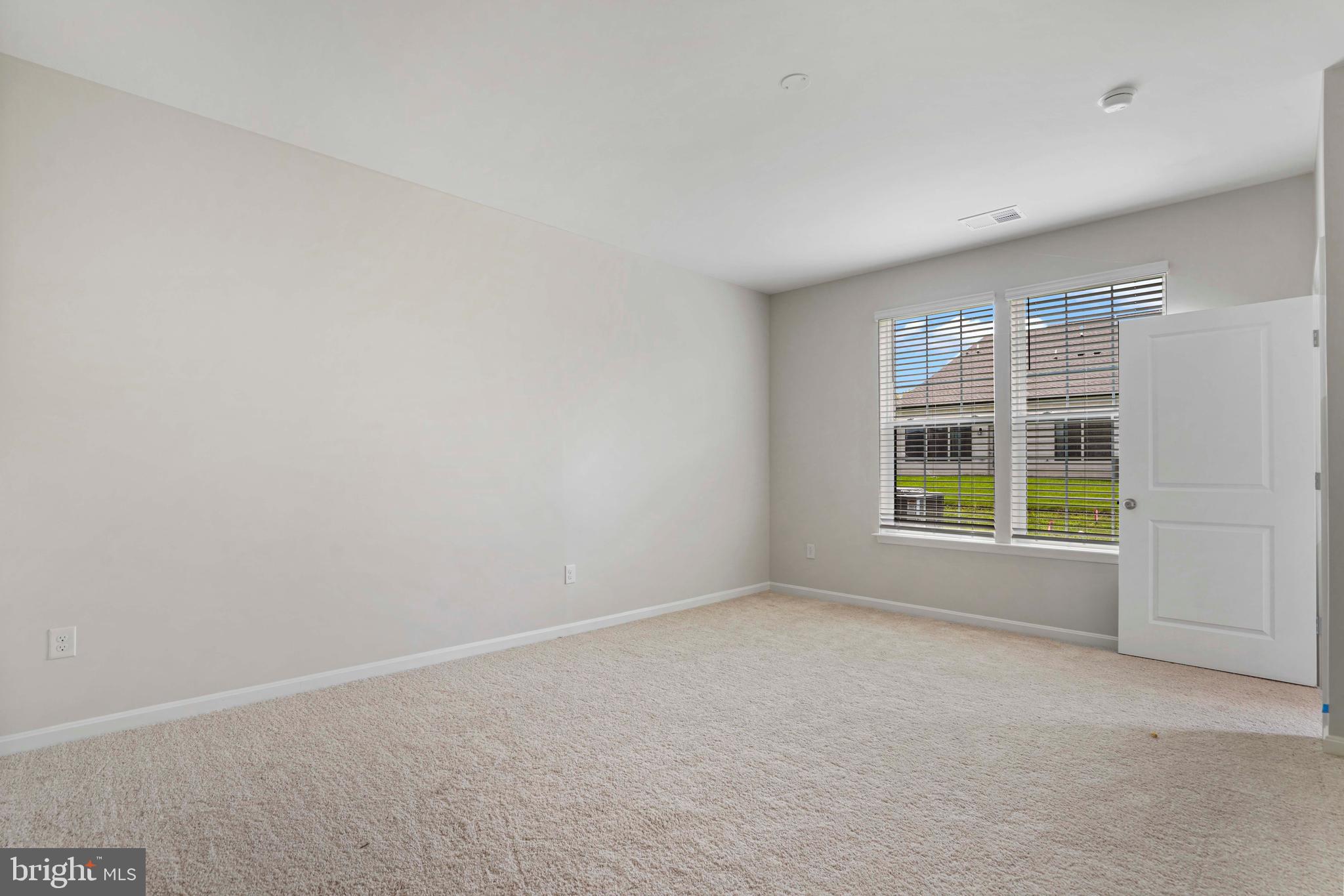 RENN QUARTER - Residential Lease