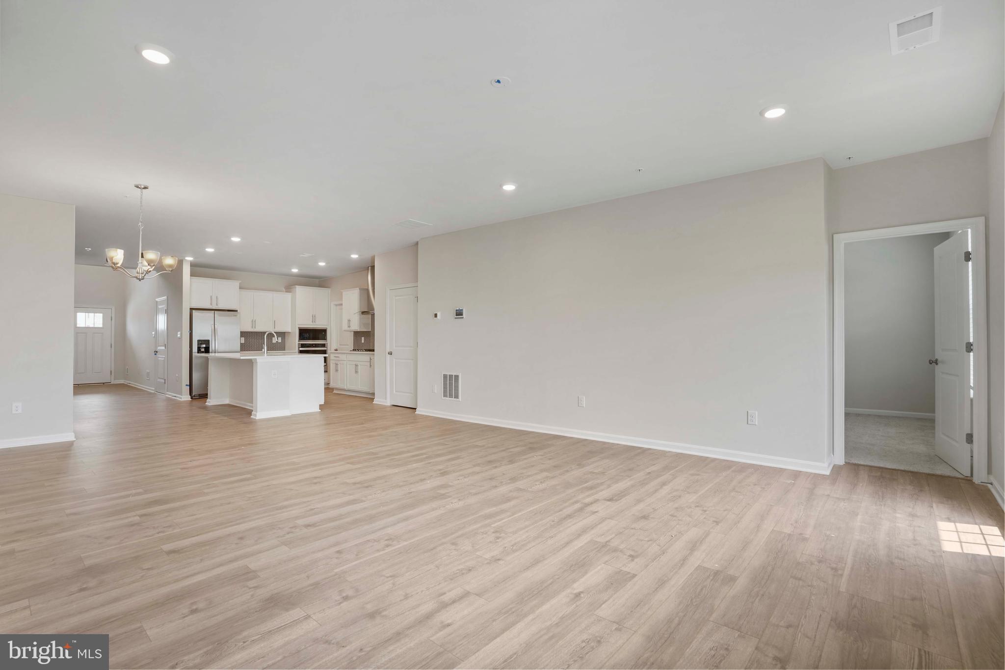 RENN QUARTER - Residential Lease