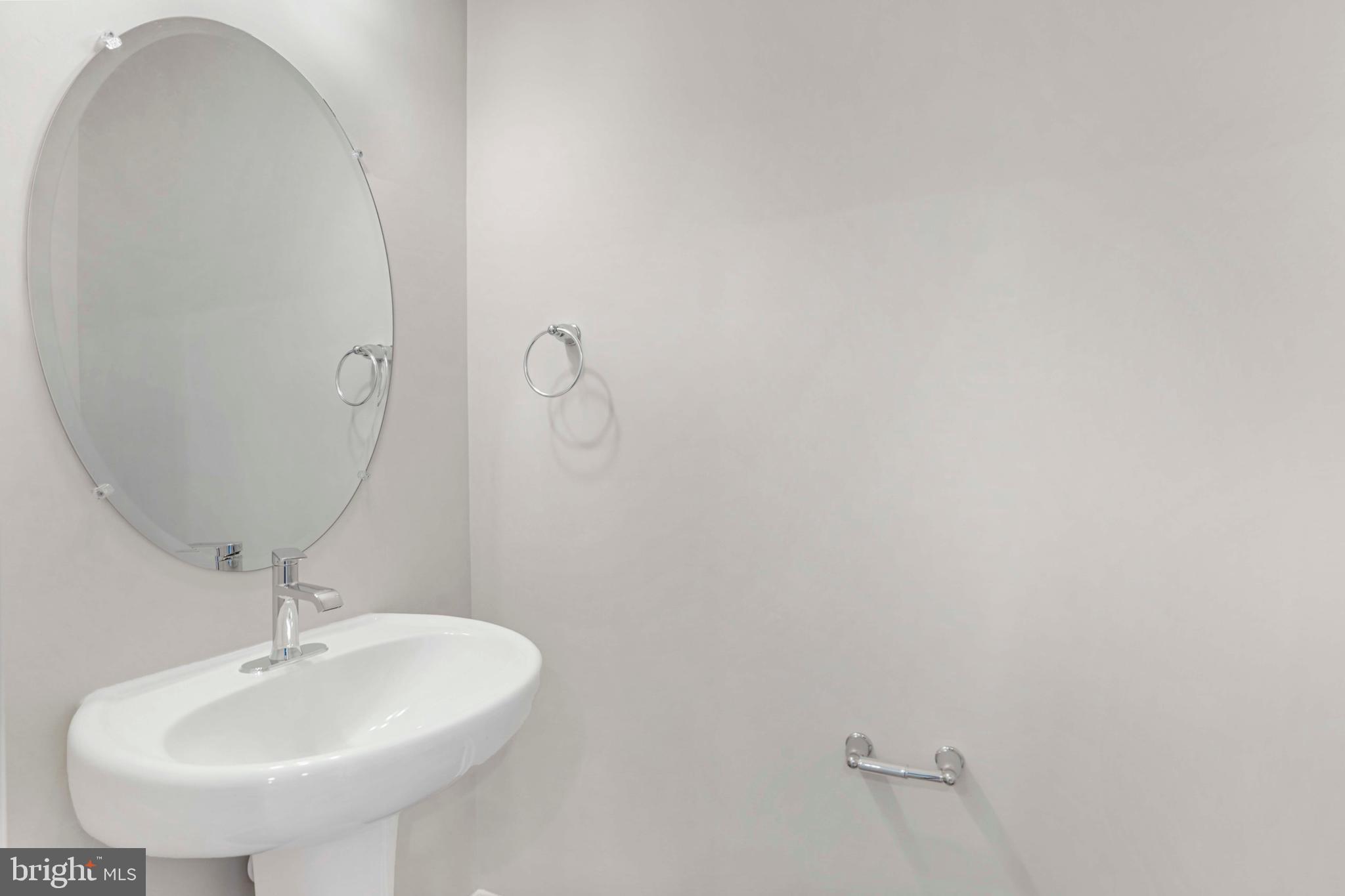 RENN QUARTER - Residential Lease