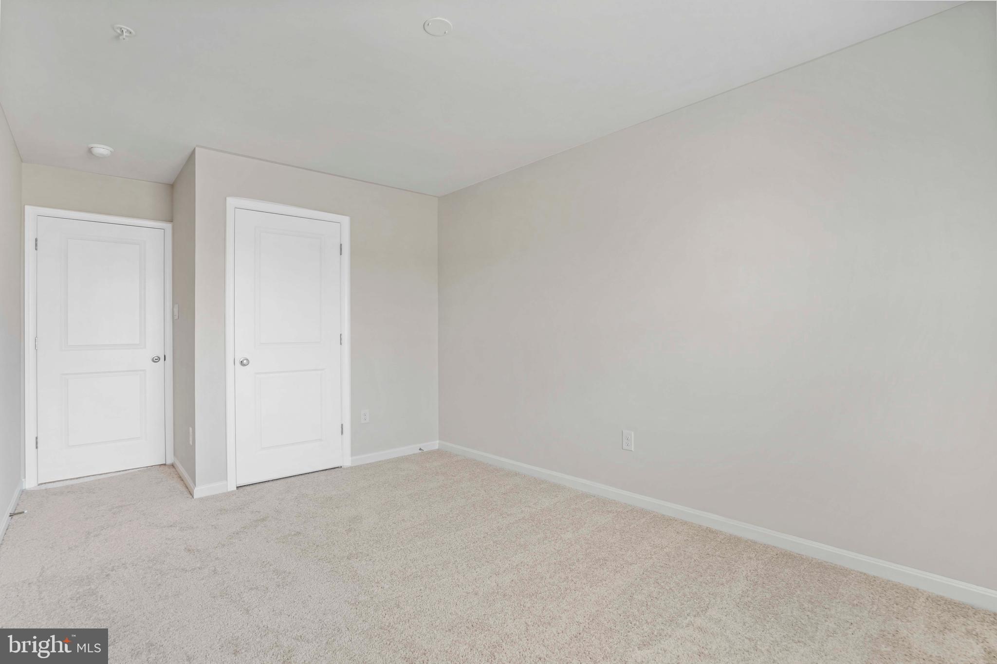 RENN QUARTER - Residential Lease