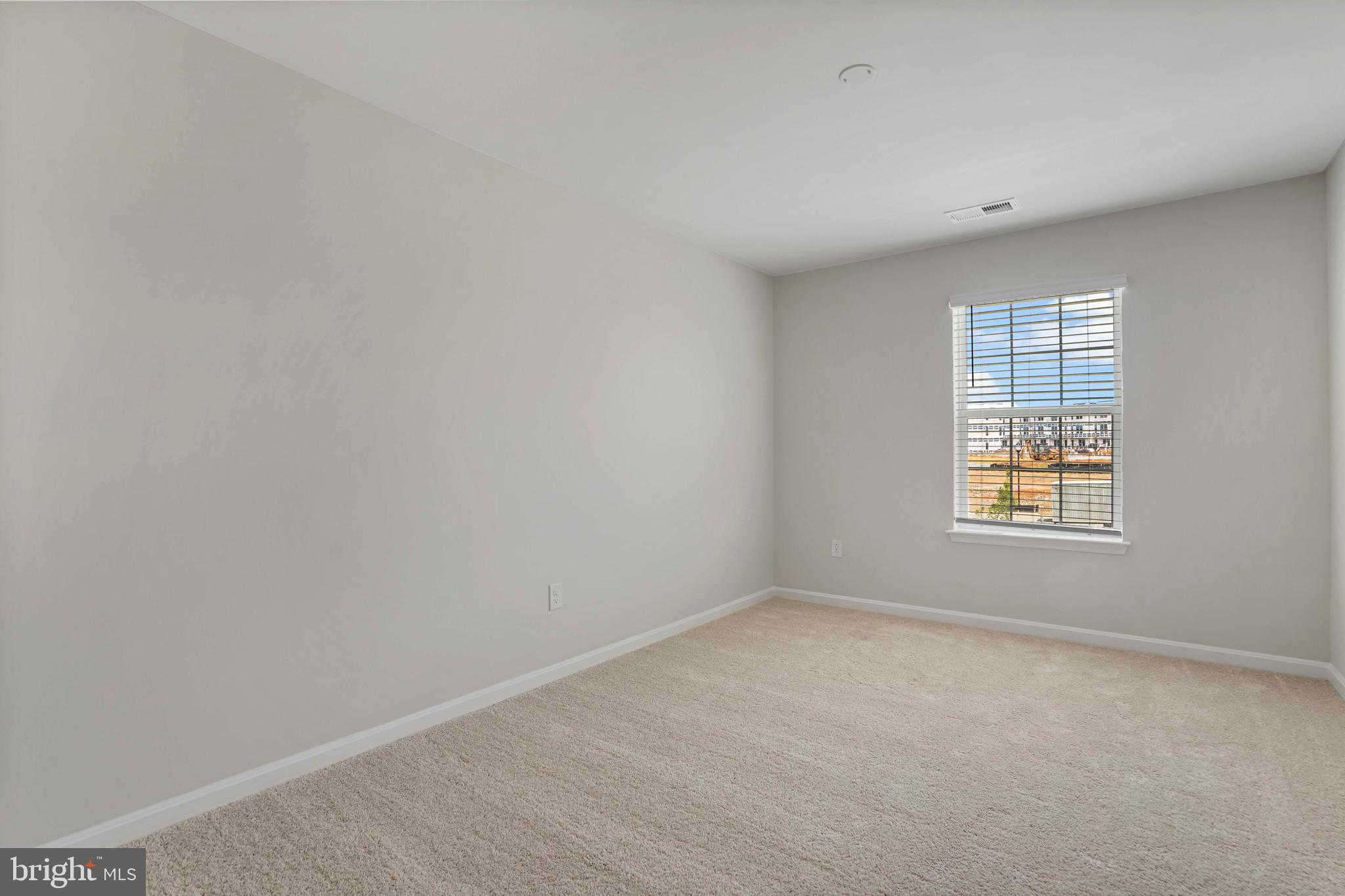 RENN QUARTER - Residential Lease