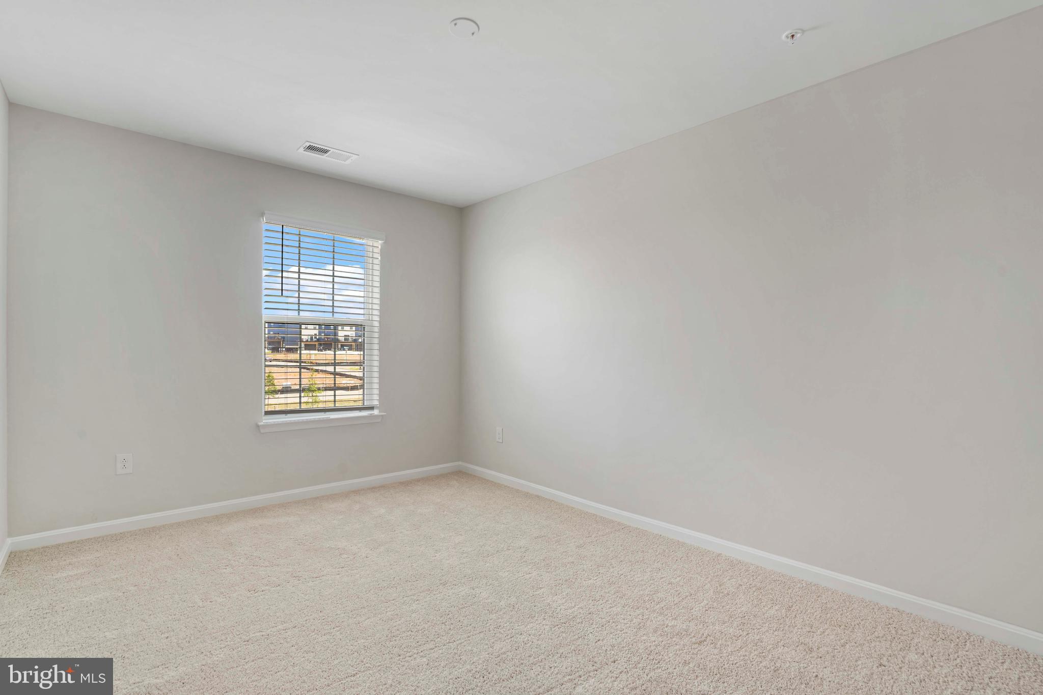 RENN QUARTER - Residential Lease