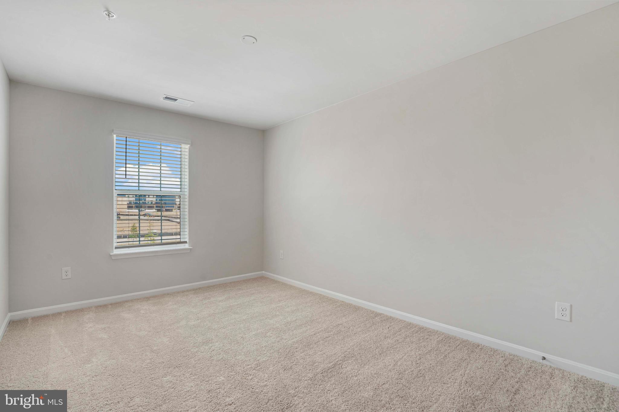 RENN QUARTER - Residential Lease