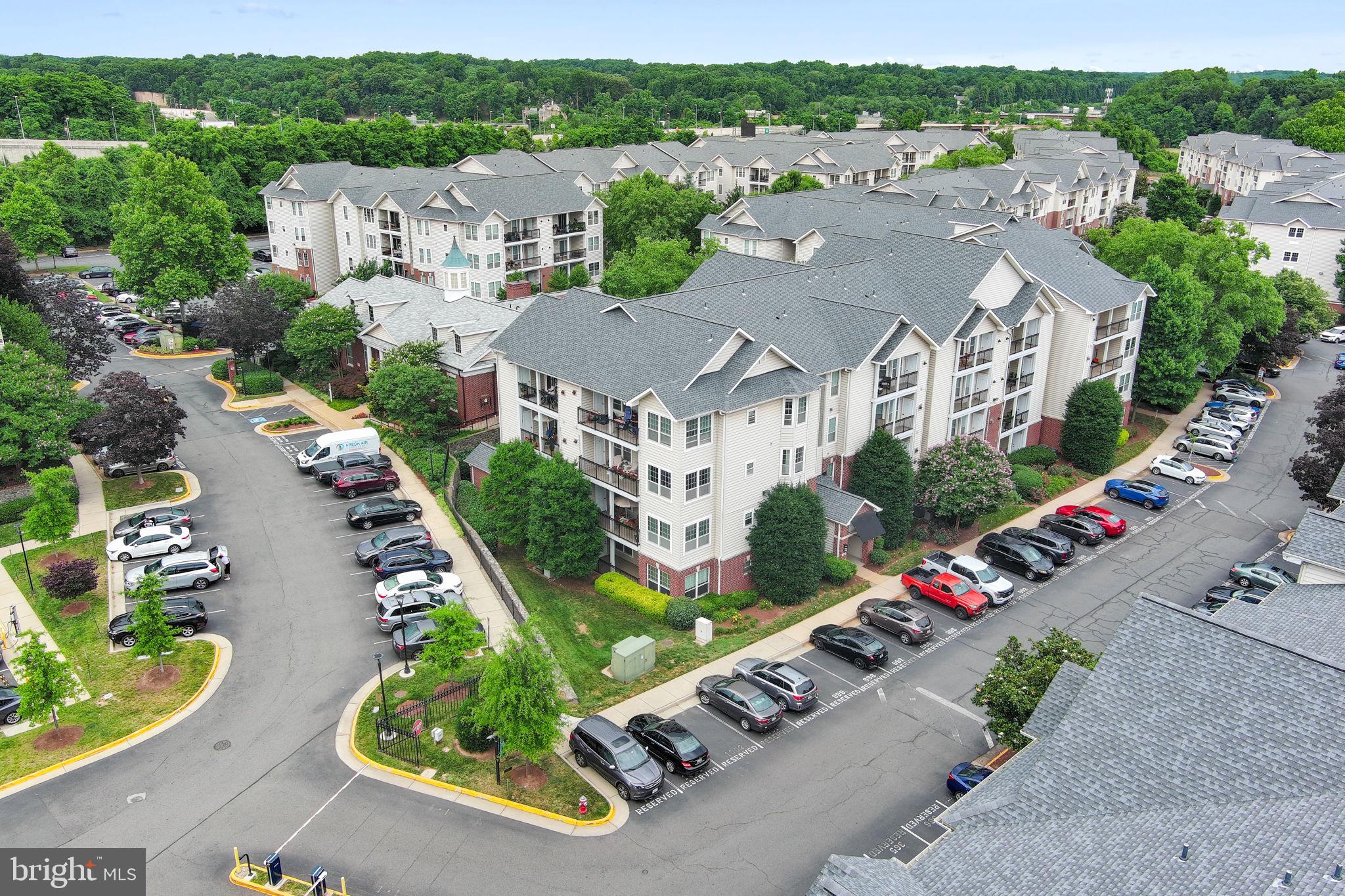 GATES OF MCLEAN - Residential