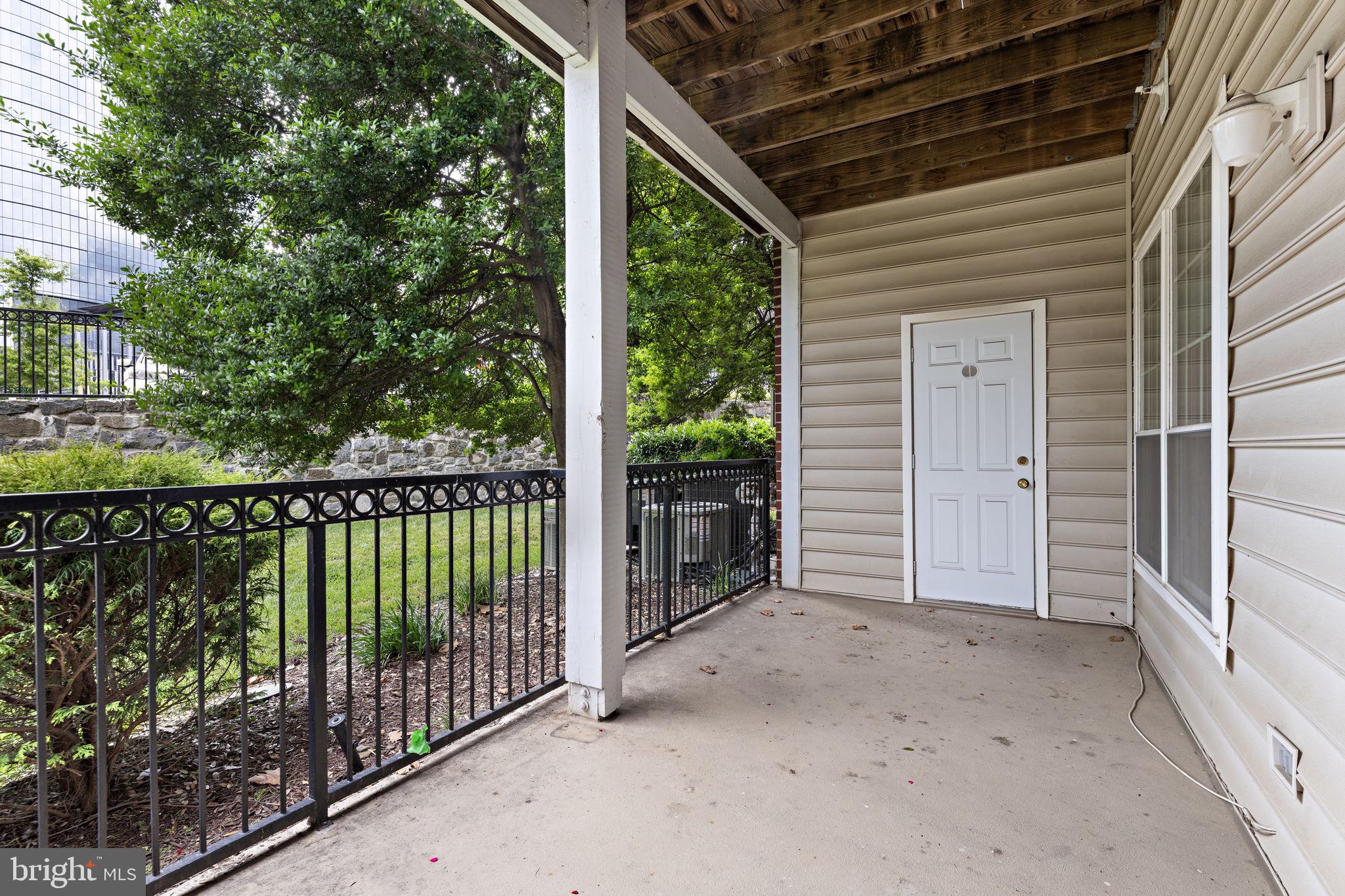 GATES OF MCLEAN - Residential