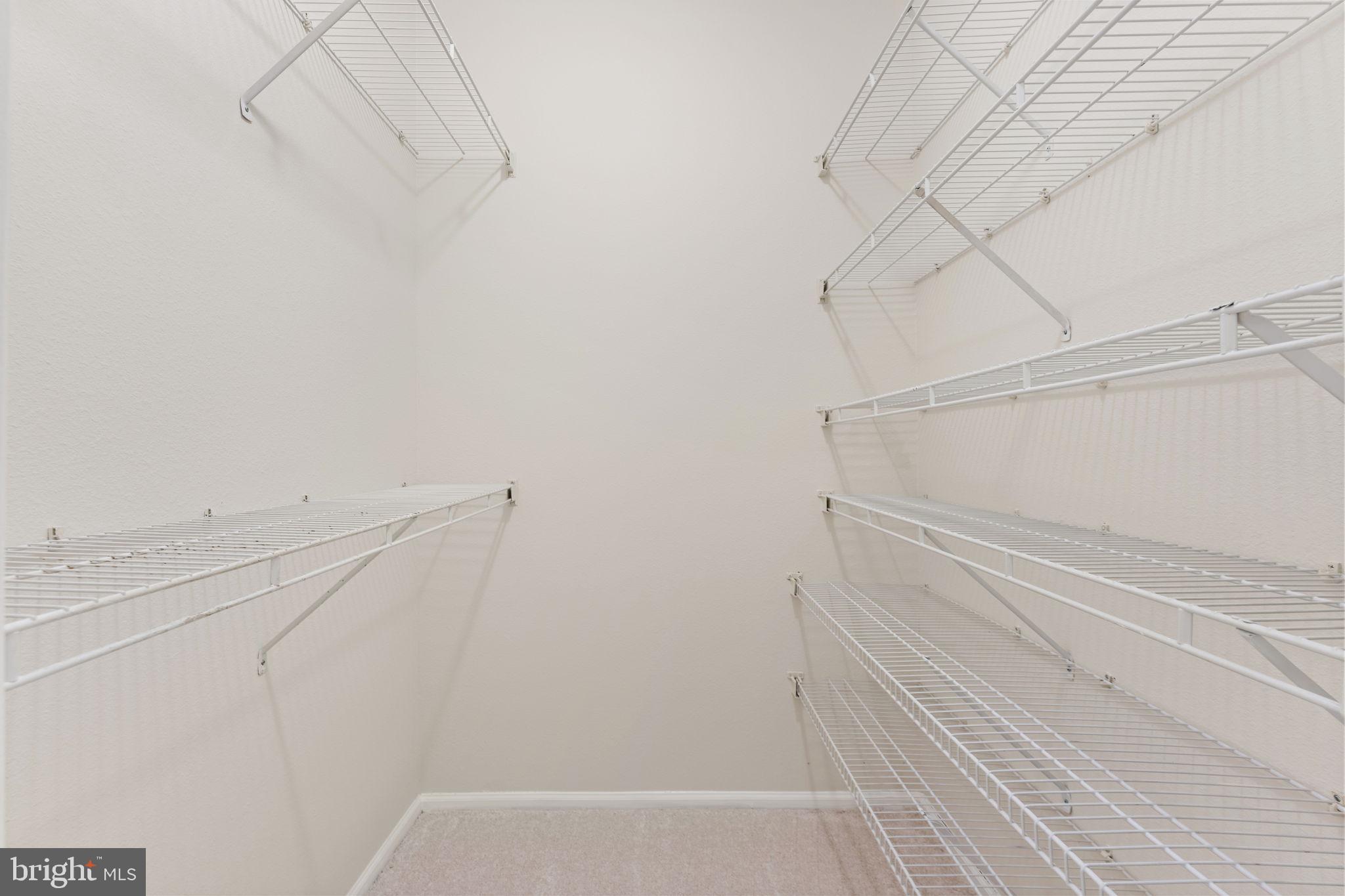 GATES OF MCLEAN - Residential