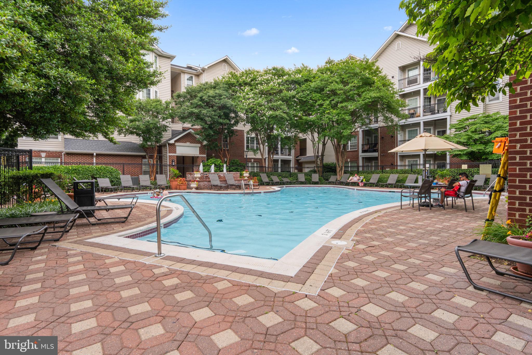 GATES OF MCLEAN - Residential