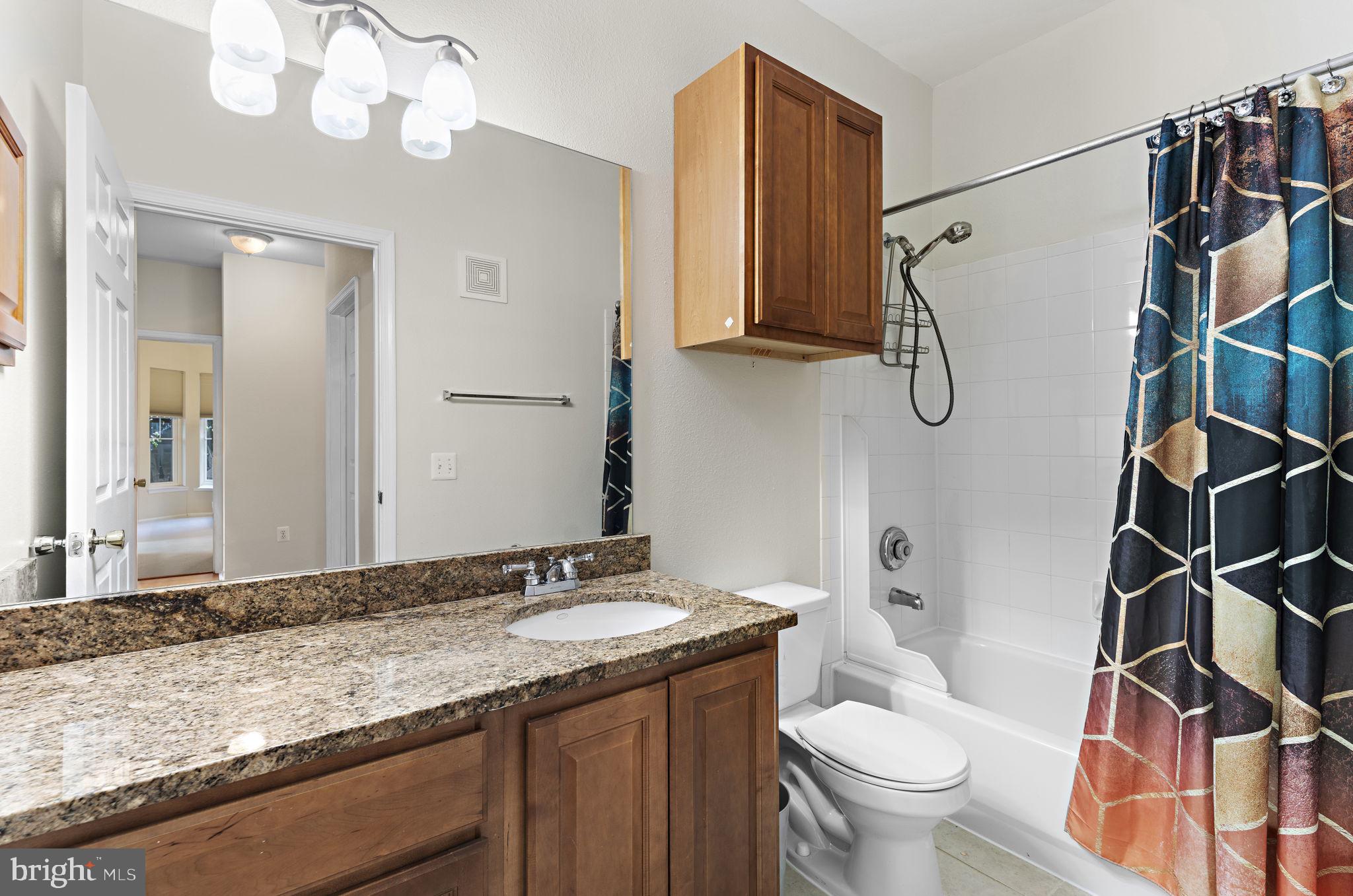 GATES OF MCLEAN - Residential