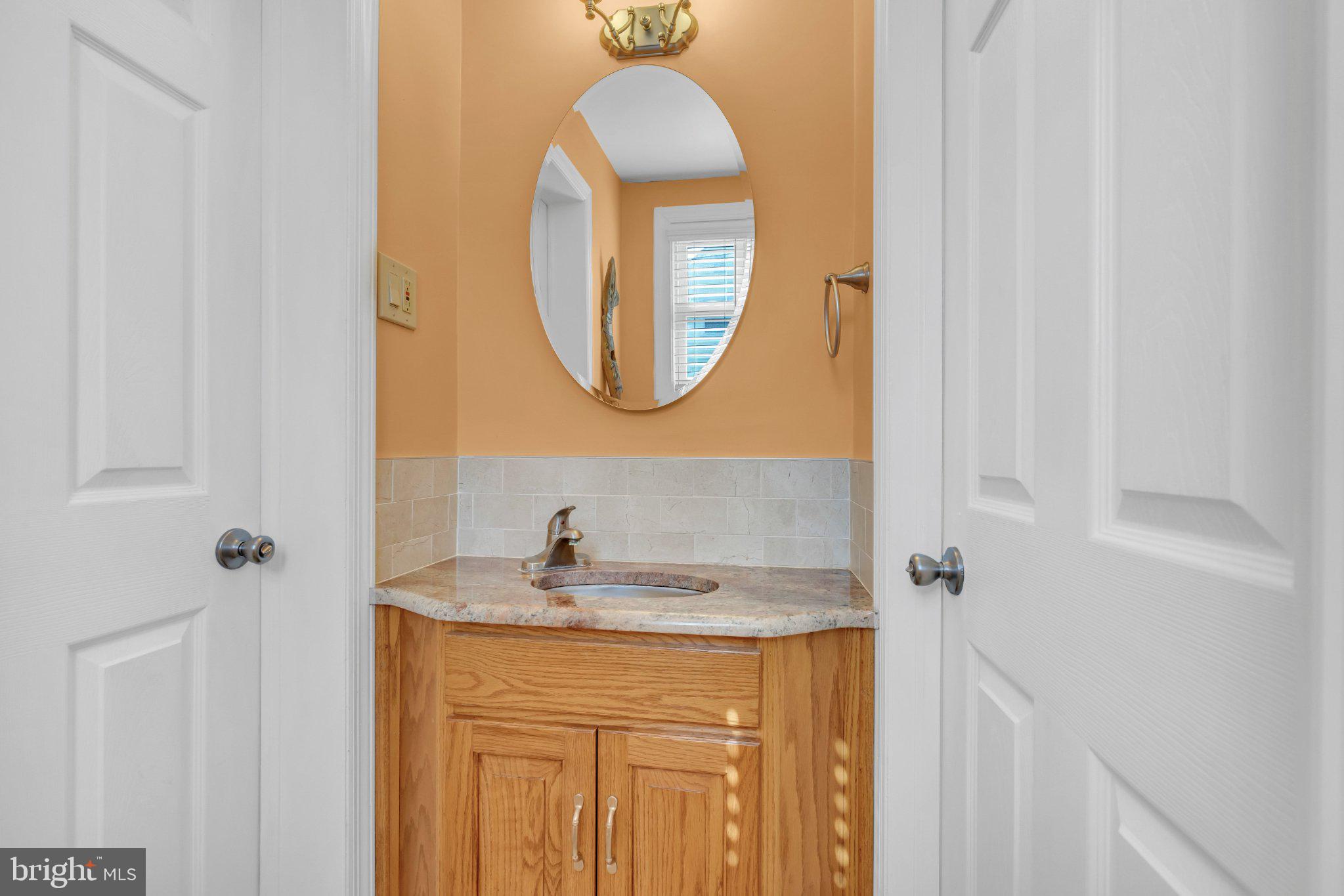 MORELAND MANOR - Residential