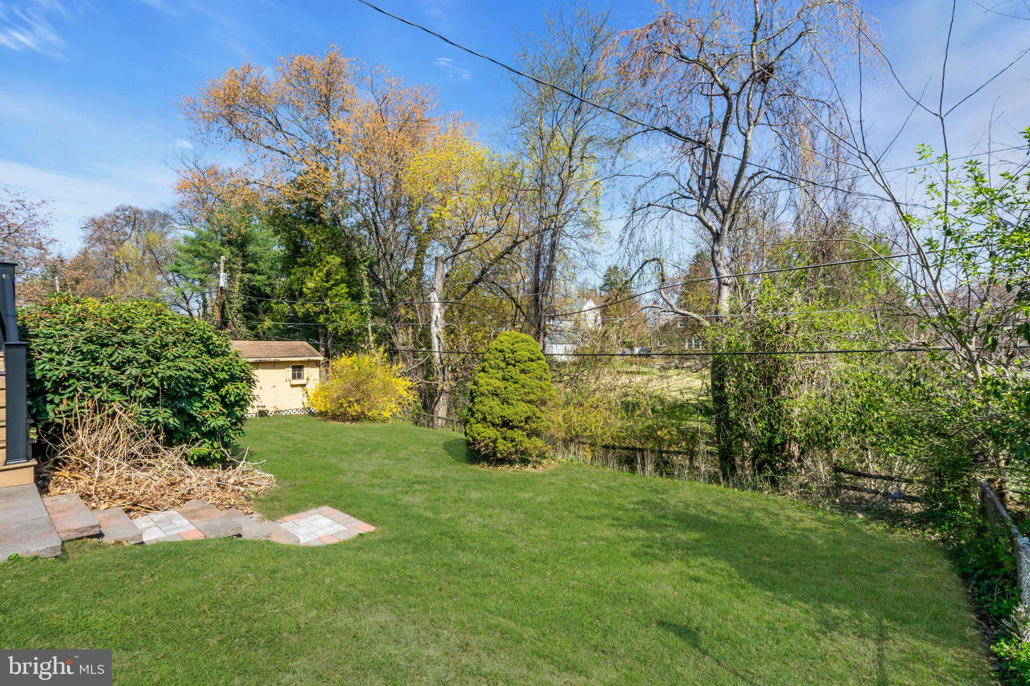 MORELAND MANOR - Residential