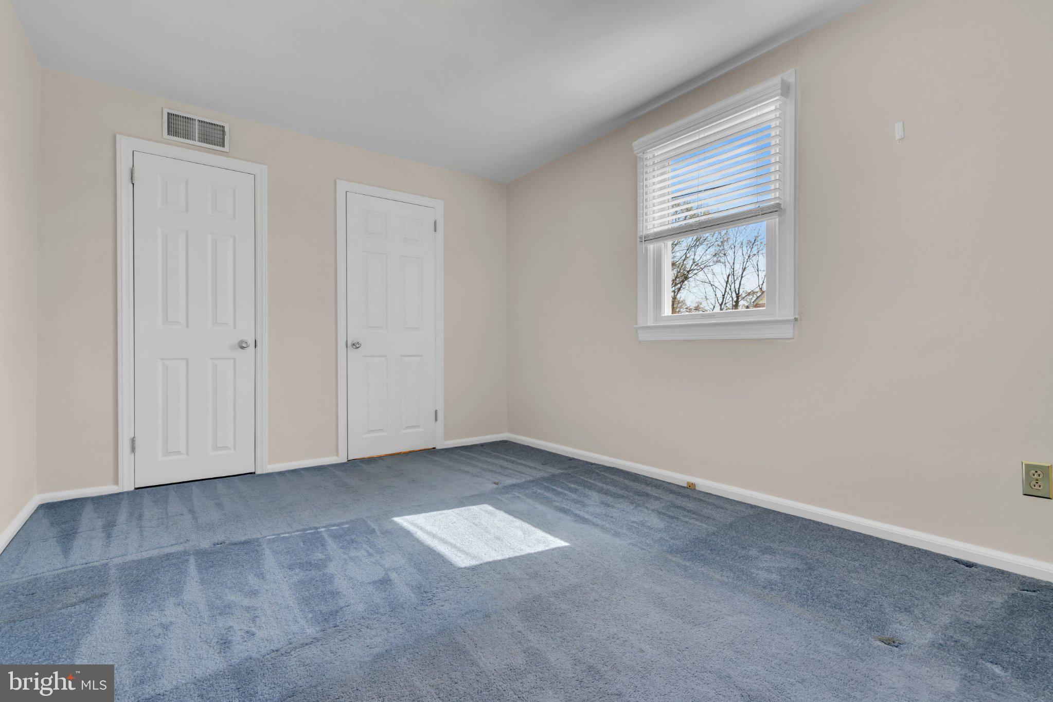 MORELAND MANOR - Residential