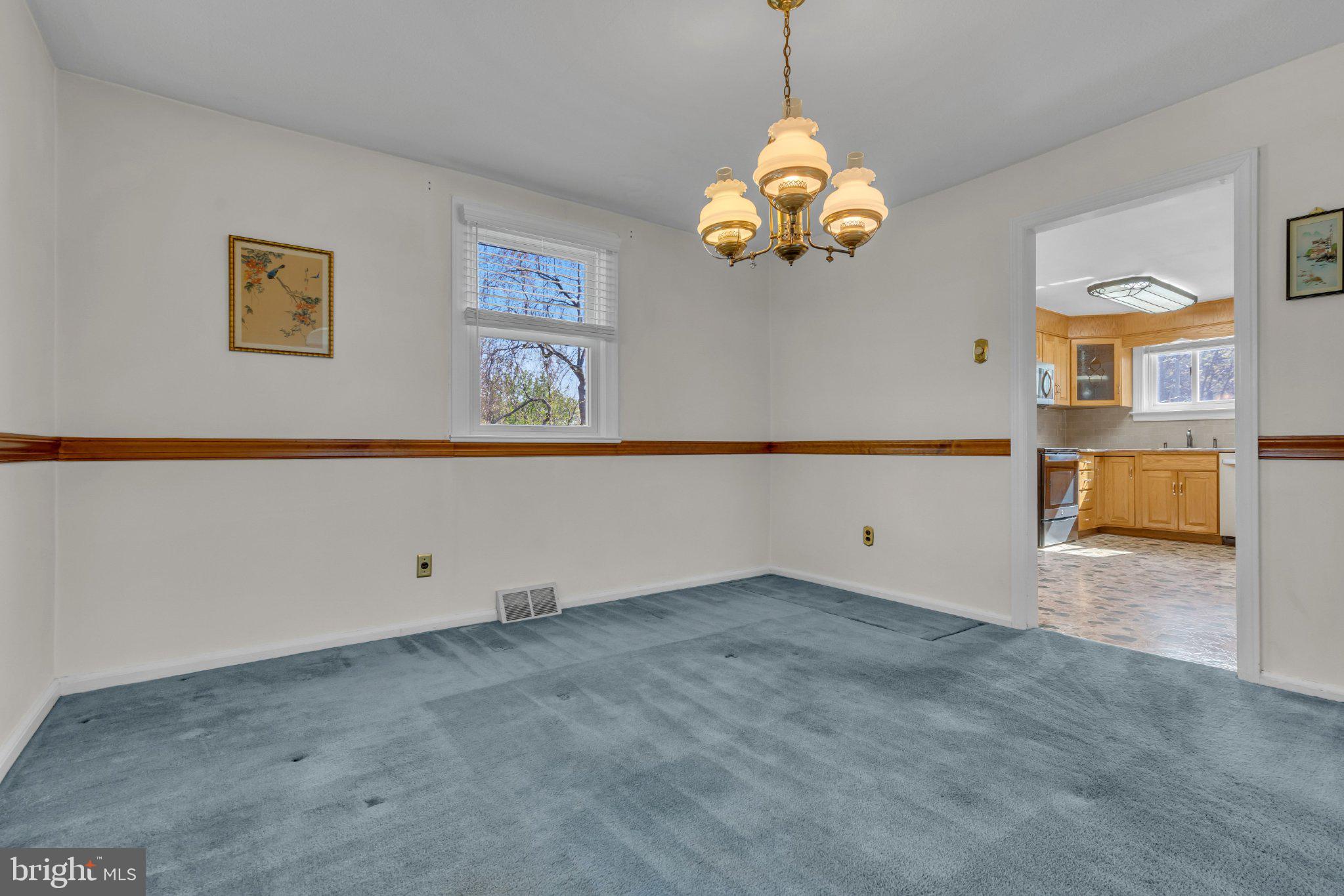 MORELAND MANOR - Residential