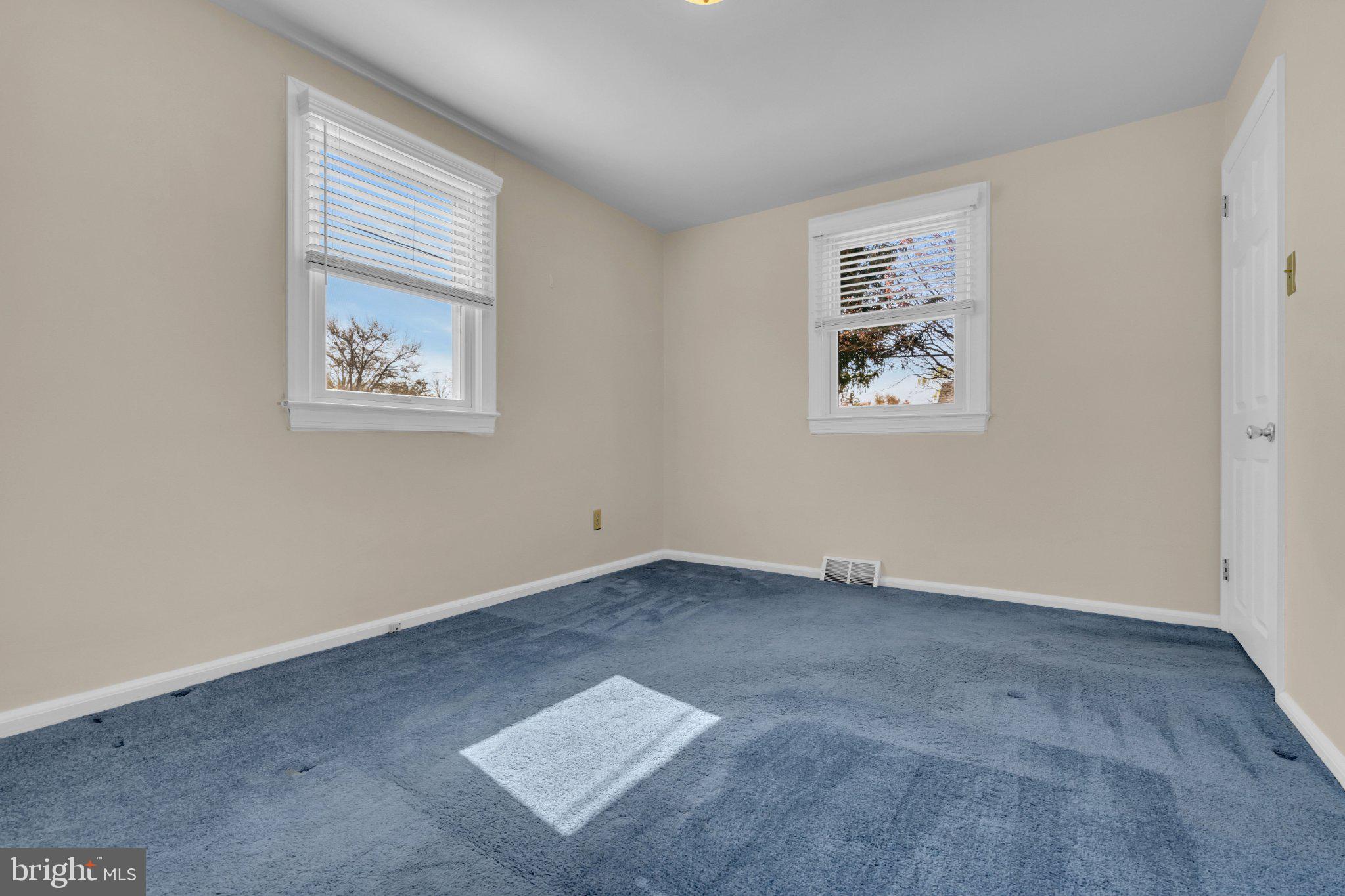 MORELAND MANOR - Residential