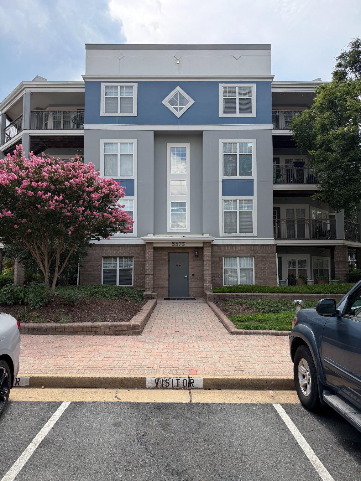 5573 SEMINARY ROAD 114