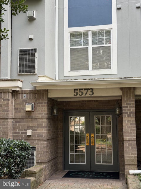 Photo of 5573 Seminary Road #114, FALLS CHURCH, VA 22041 (MLS # VAFX2334190)