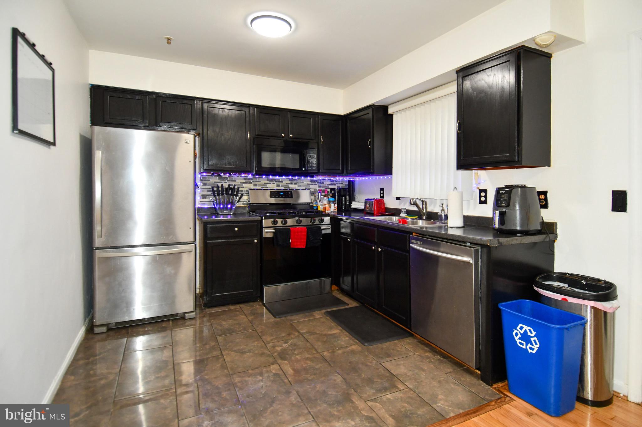 COLONY SQUARE- RSB PT PA - Residential