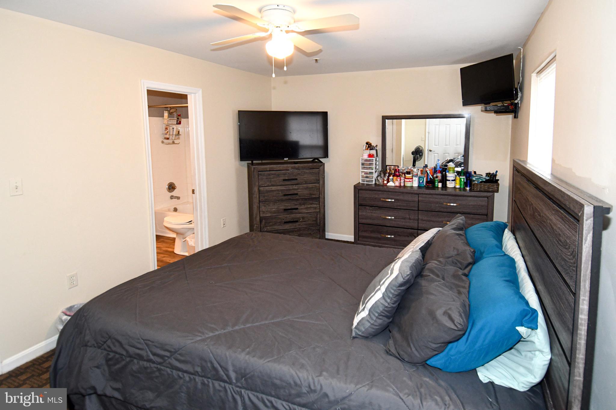 COLONY SQUARE- RSB PT PA - Residential