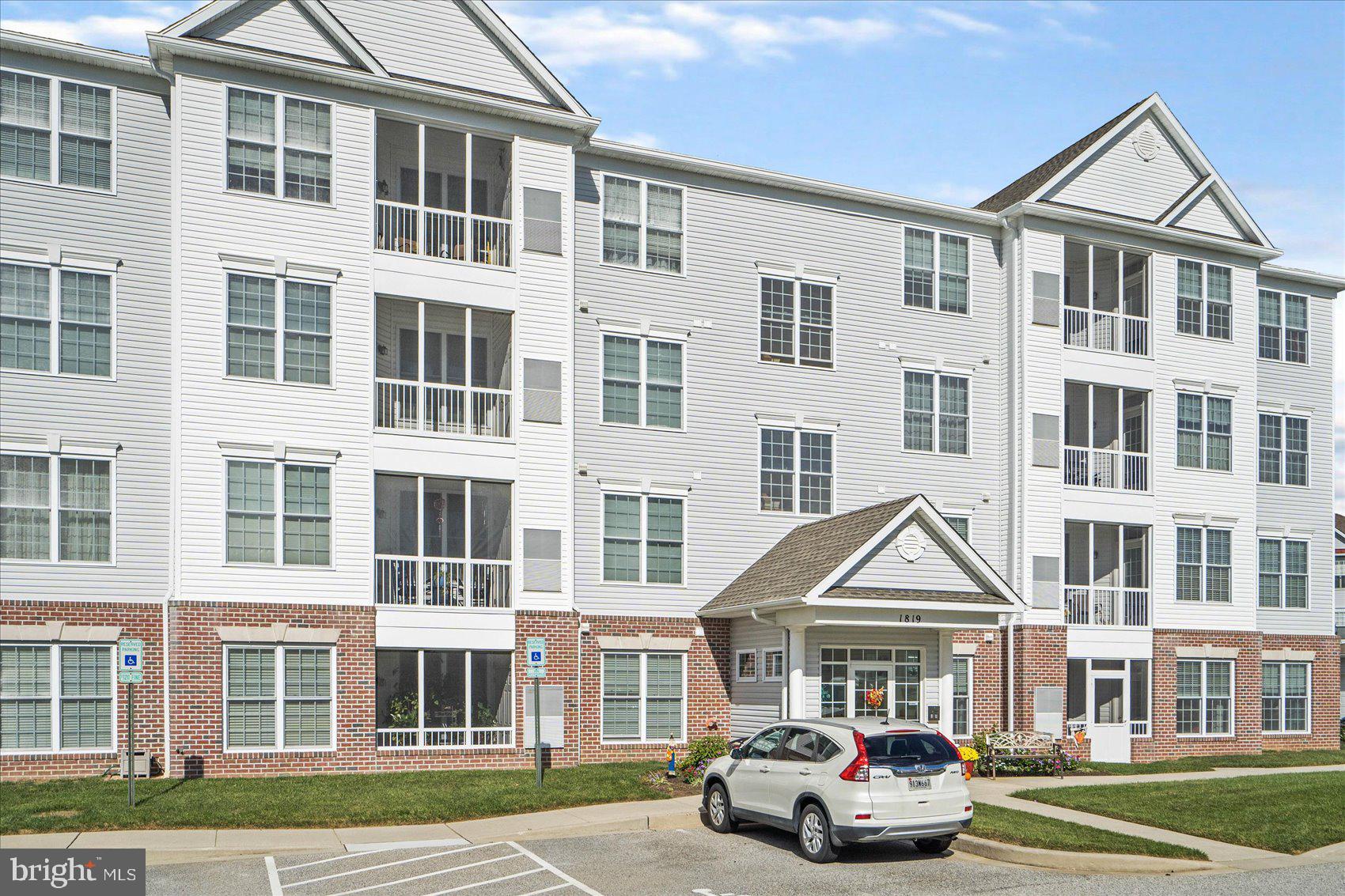 GREENBRIER HILLS - Residential