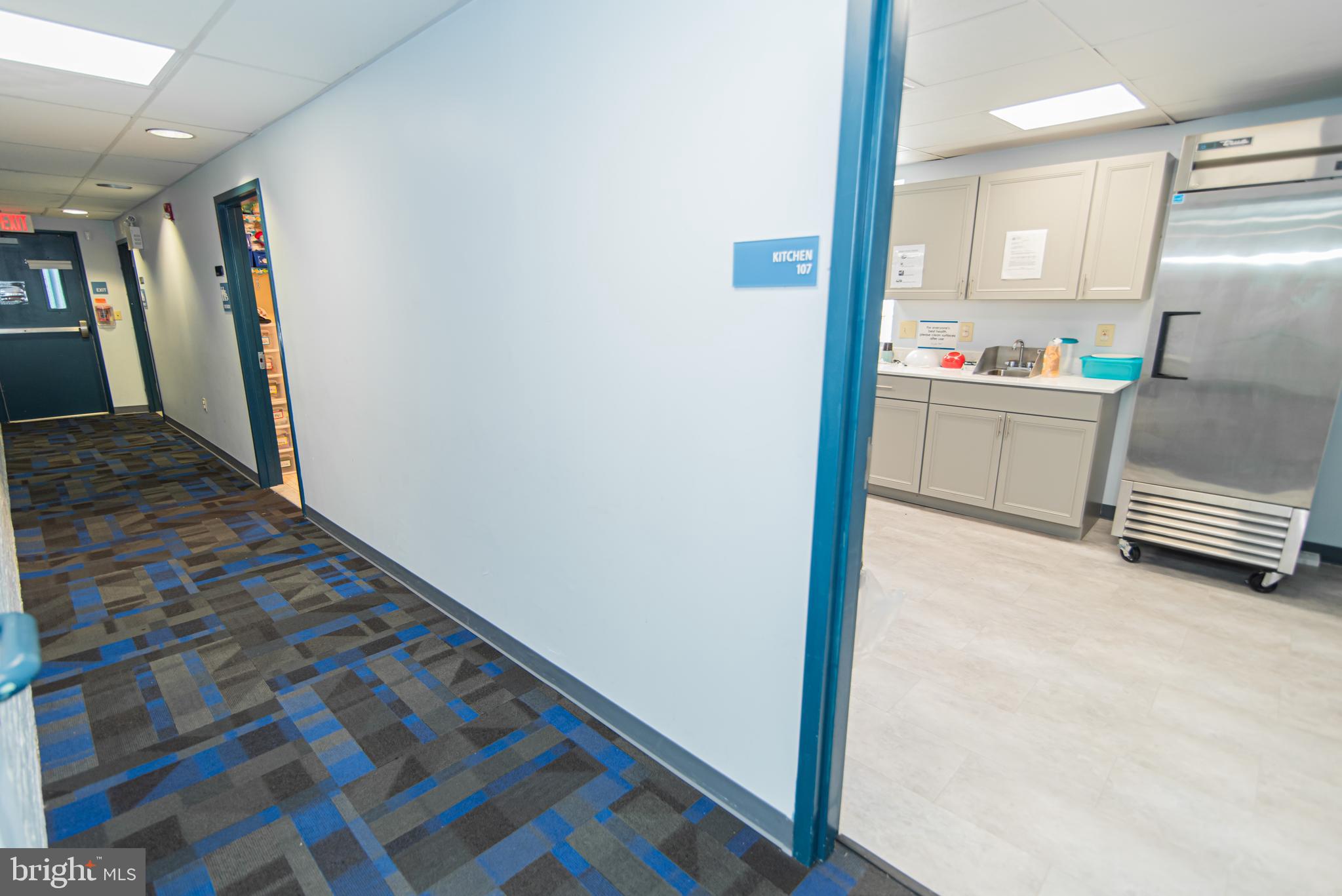 FRANKFORD - Commercial Sale