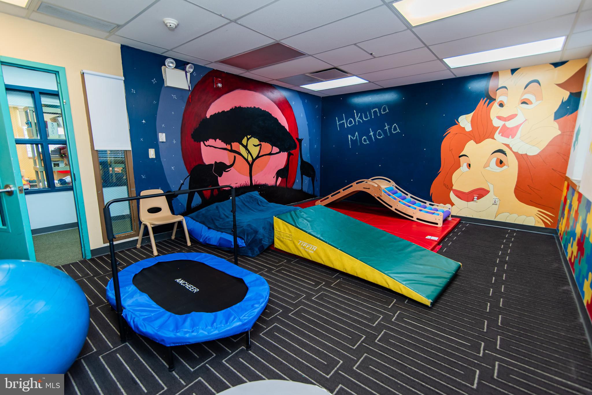 FRANKFORD - Commercial Sale