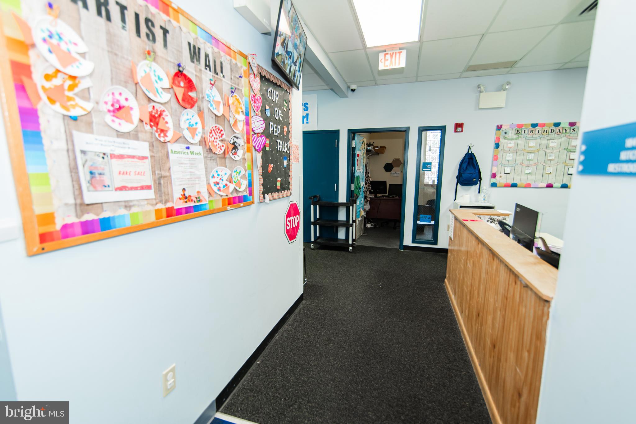 FRANKFORD - Commercial Sale