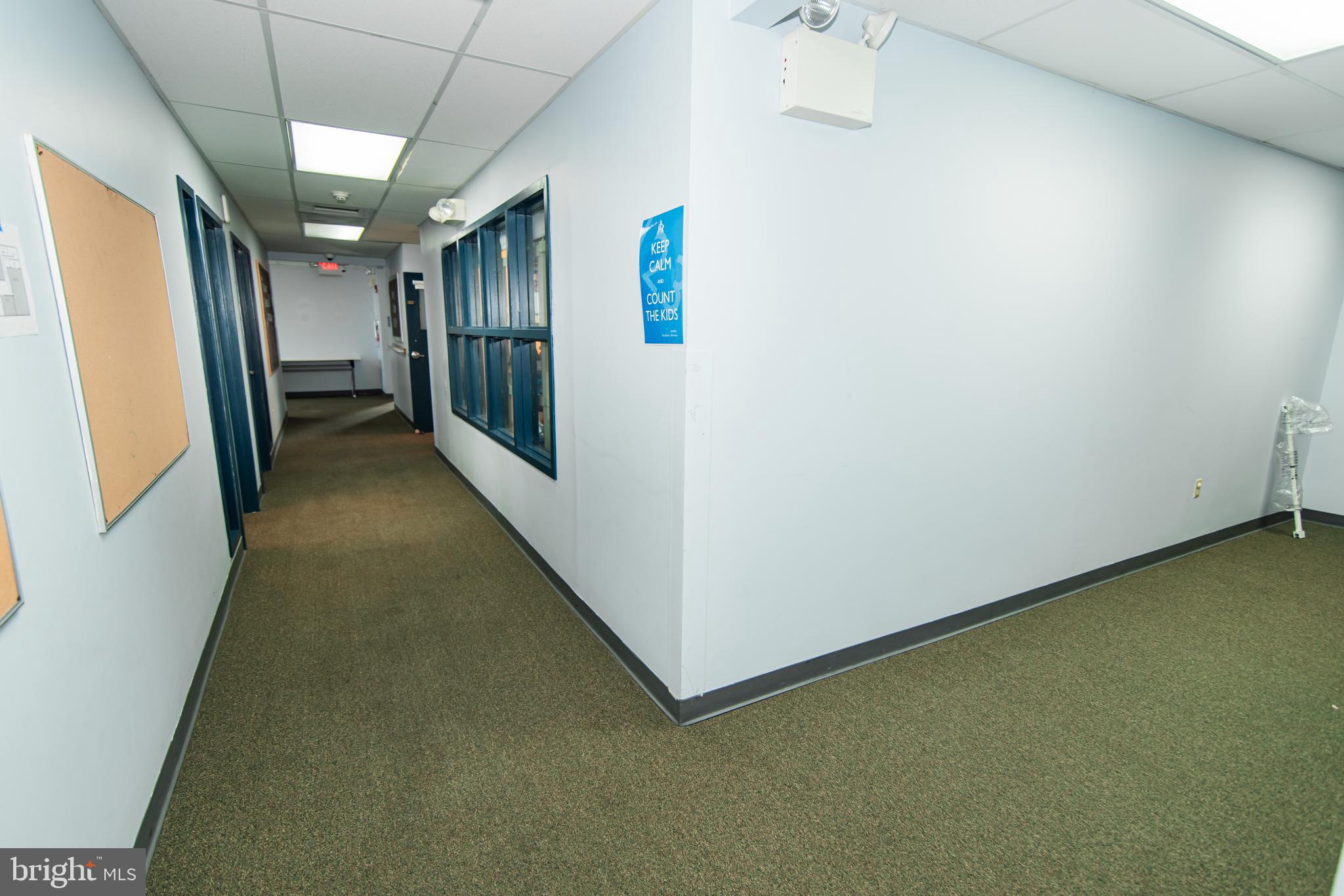 FRANKFORD - Commercial Sale