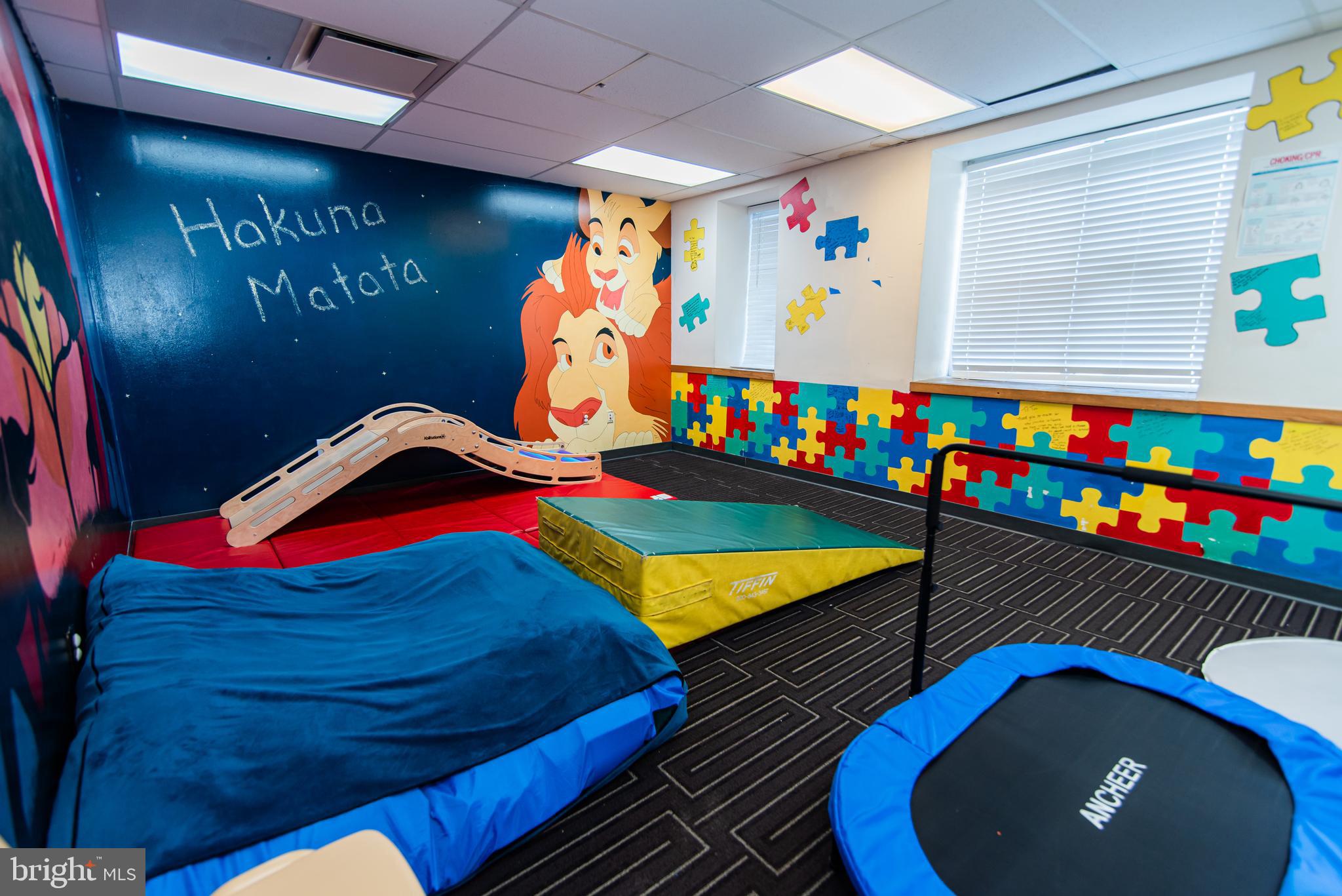 FRANKFORD - Commercial Sale