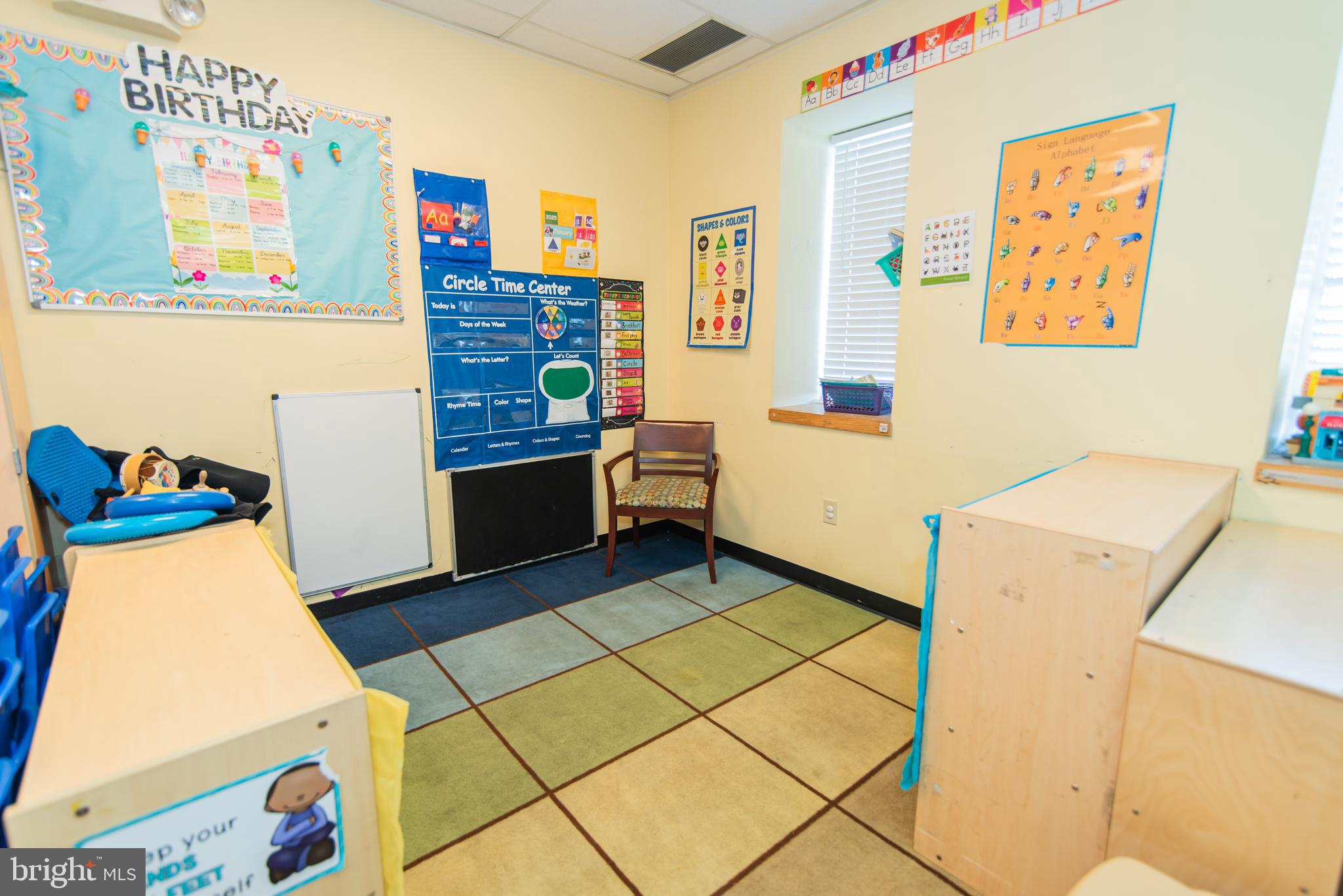 FRANKFORD - Commercial Sale