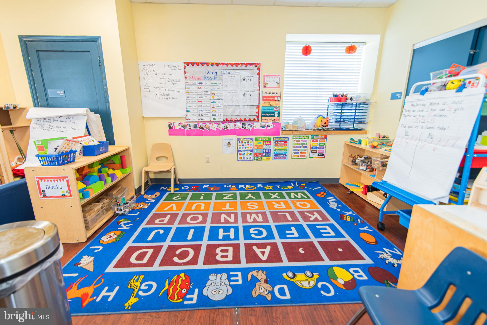 FRANKFORD - Commercial Sale