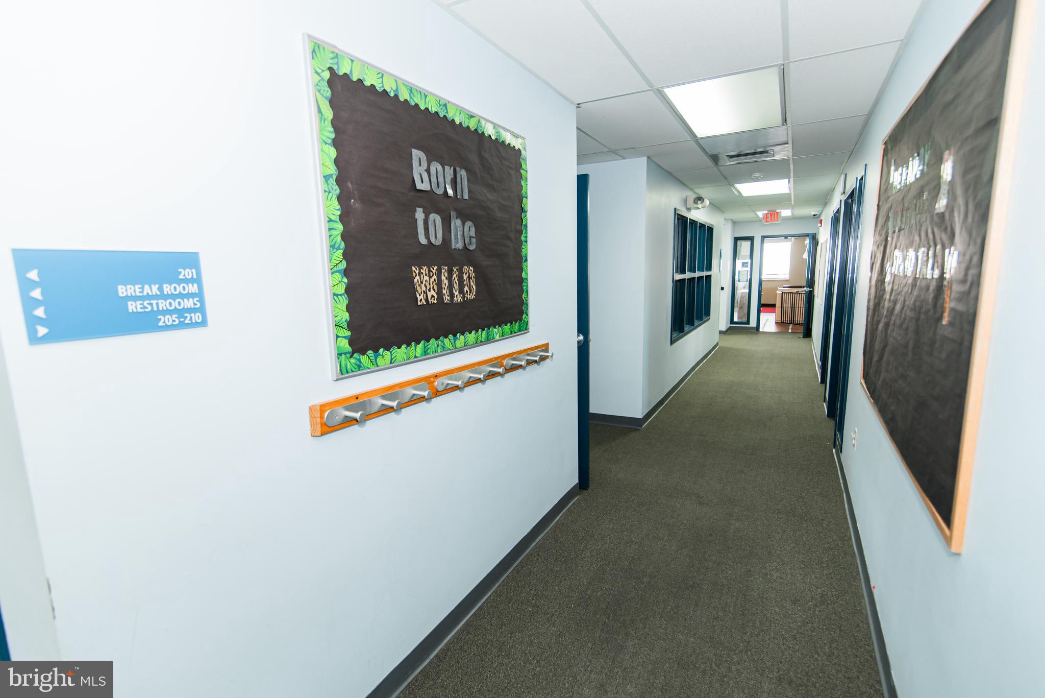 FRANKFORD - Commercial Sale