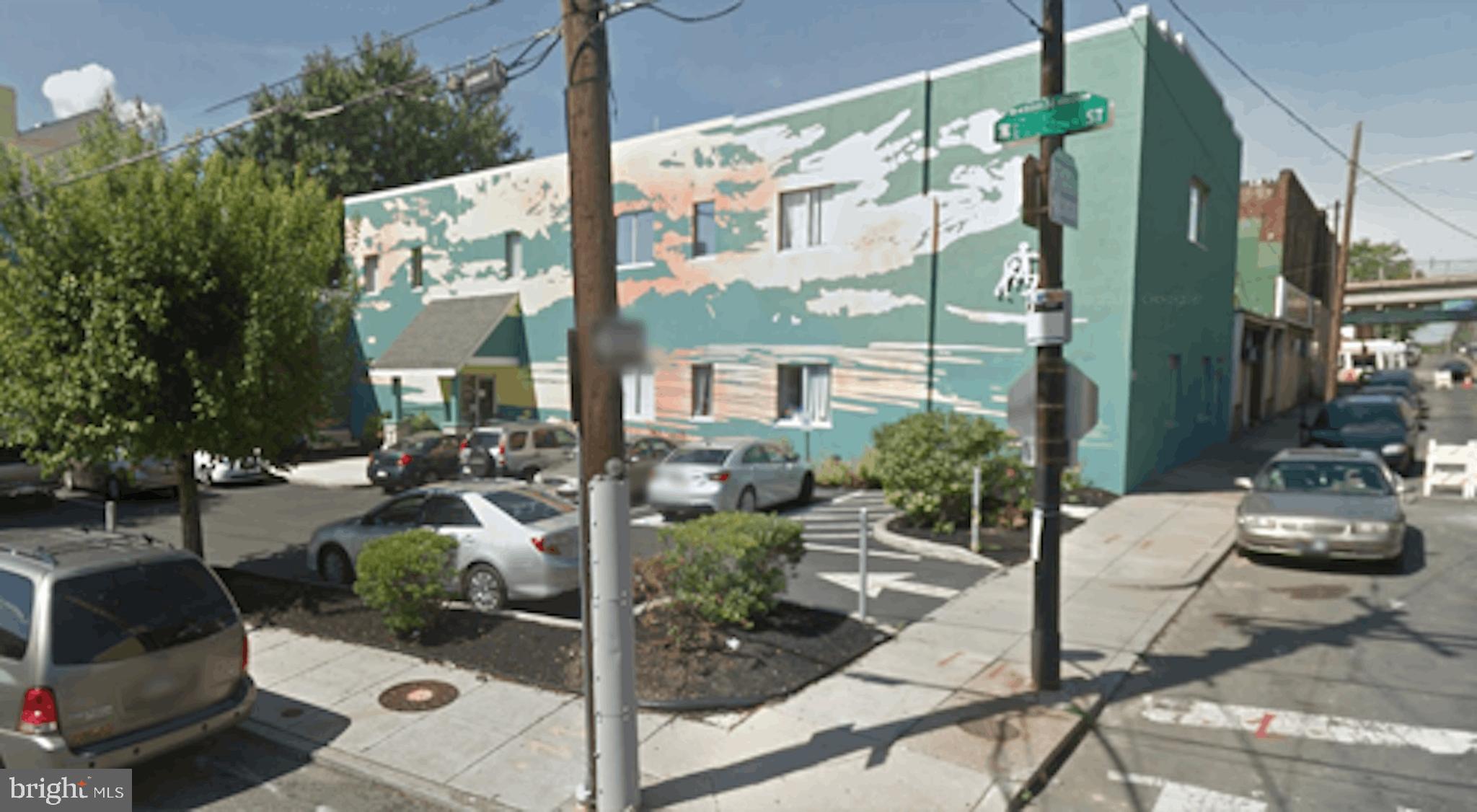 FRANKFORD - Commercial Sale