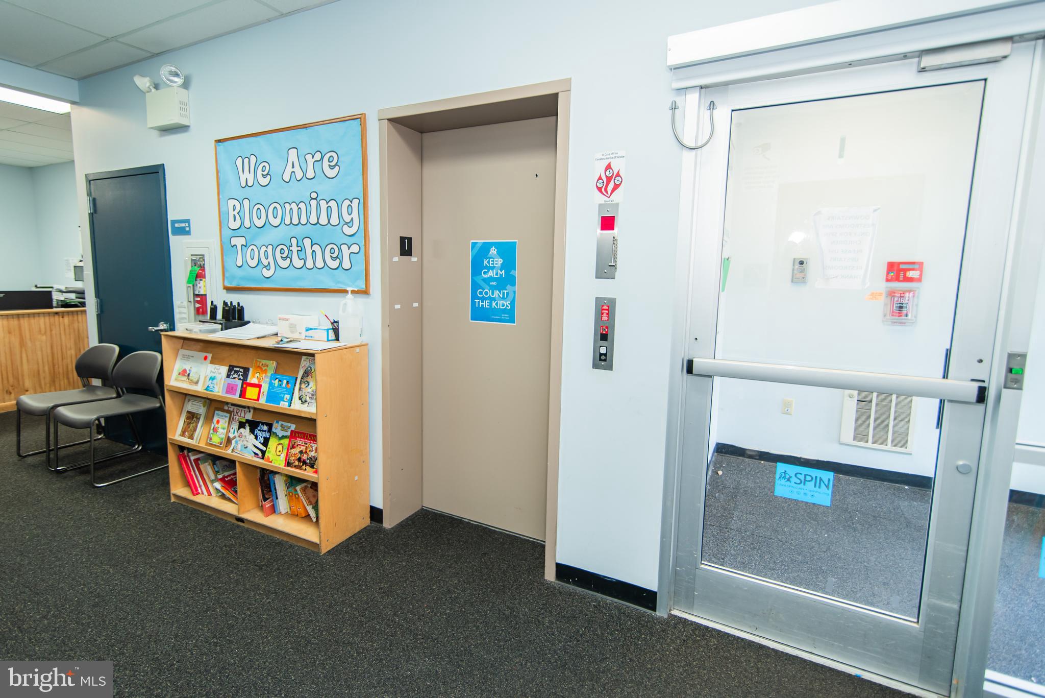 FRANKFORD - Commercial Sale