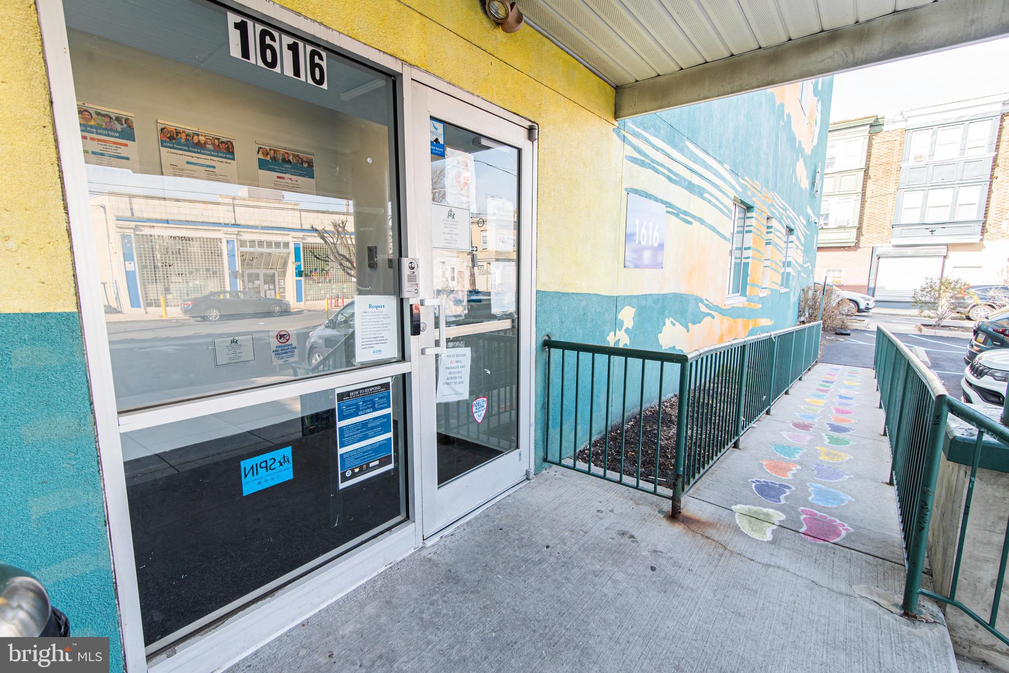 FRANKFORD - Commercial Sale