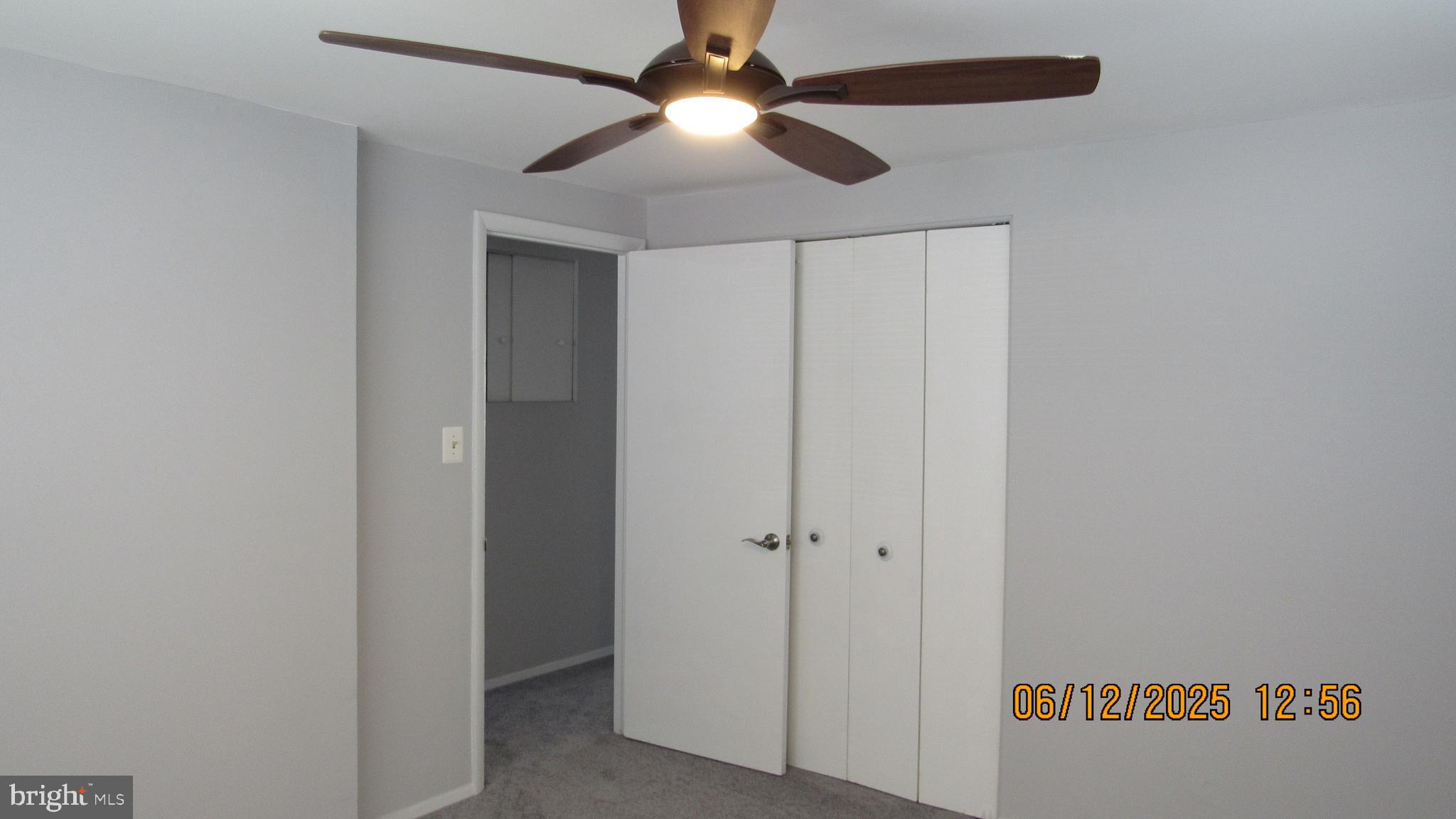 FOX RIDGE MANOR - Residential