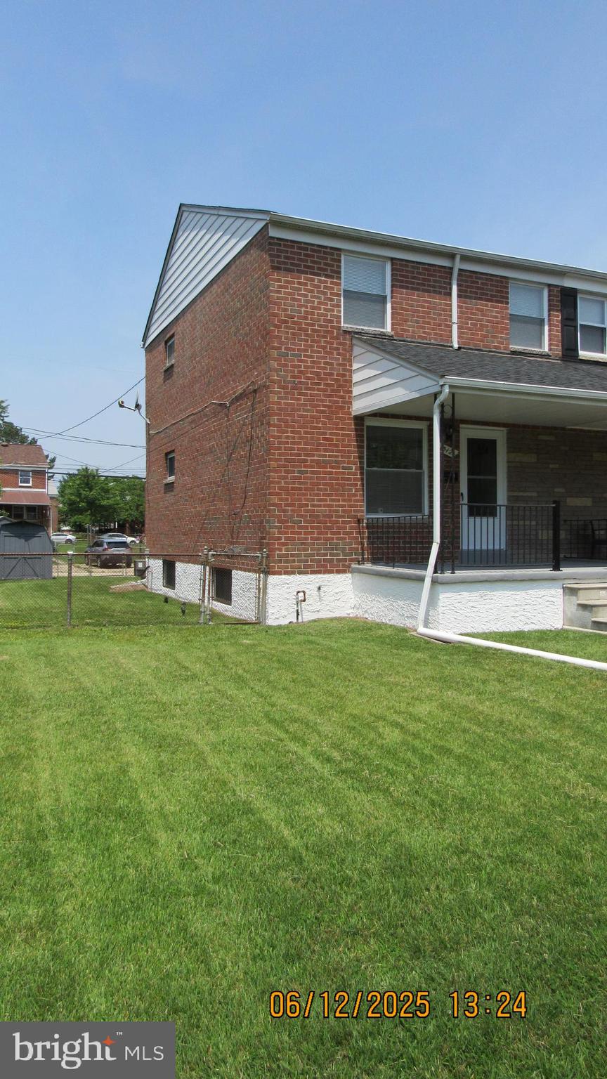 FOX RIDGE MANOR - Residential