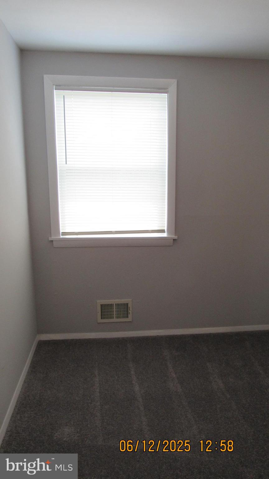 FOX RIDGE MANOR - Residential