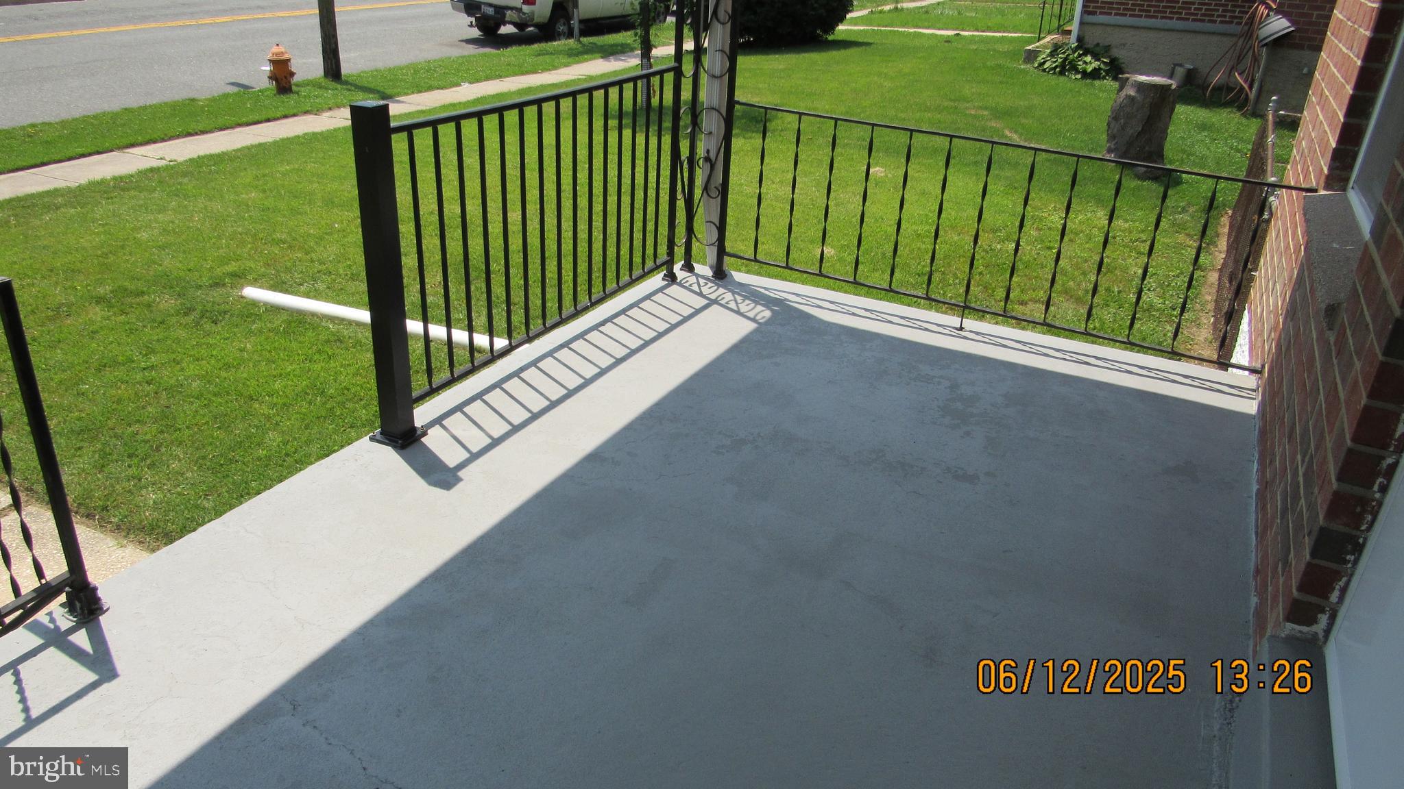 FOX RIDGE MANOR - Residential