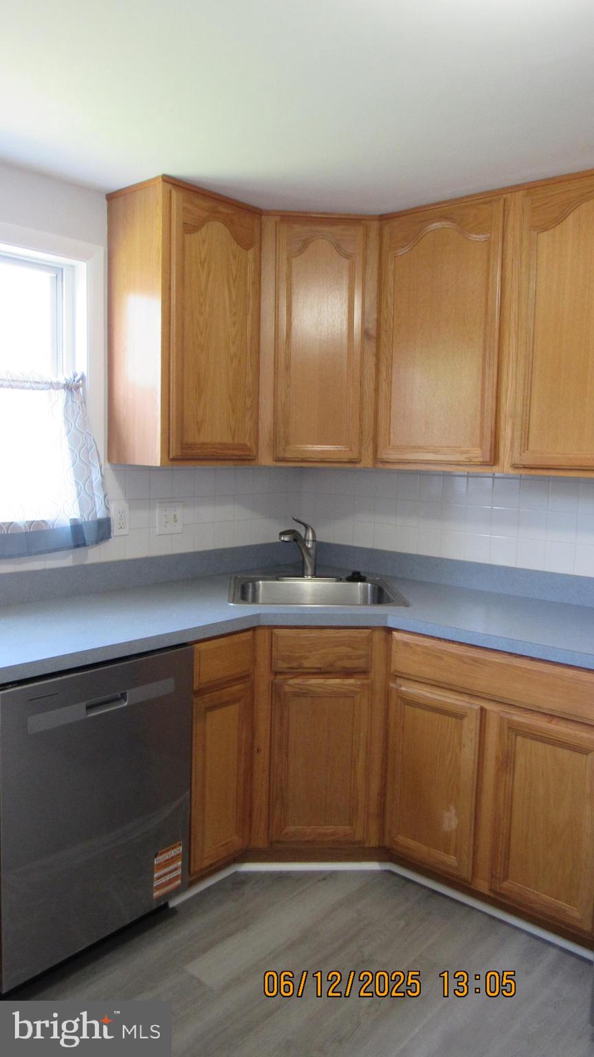 FOX RIDGE MANOR - Residential