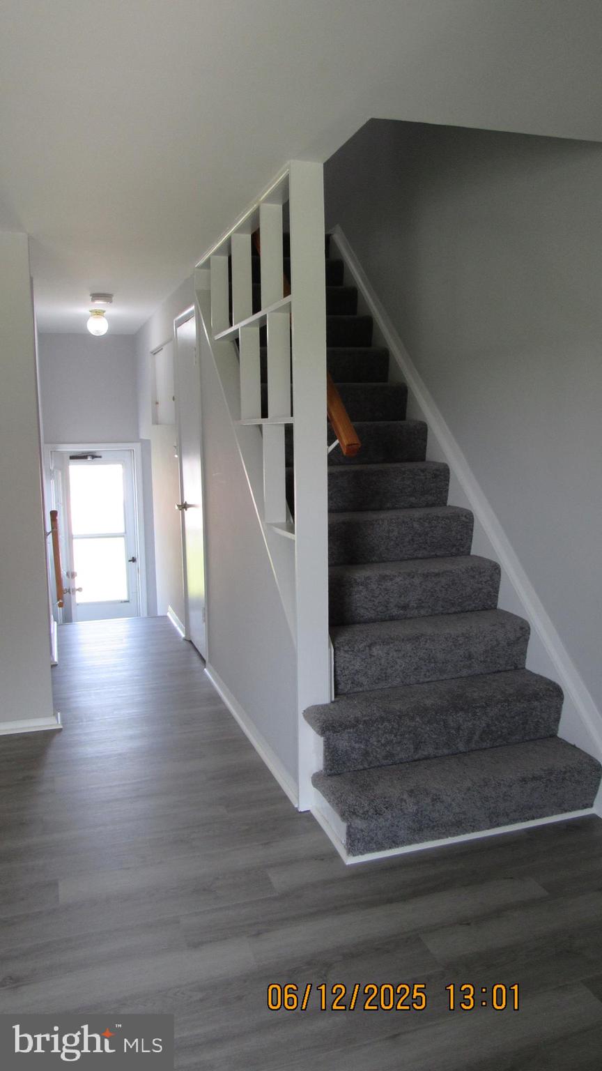 FOX RIDGE MANOR - Residential