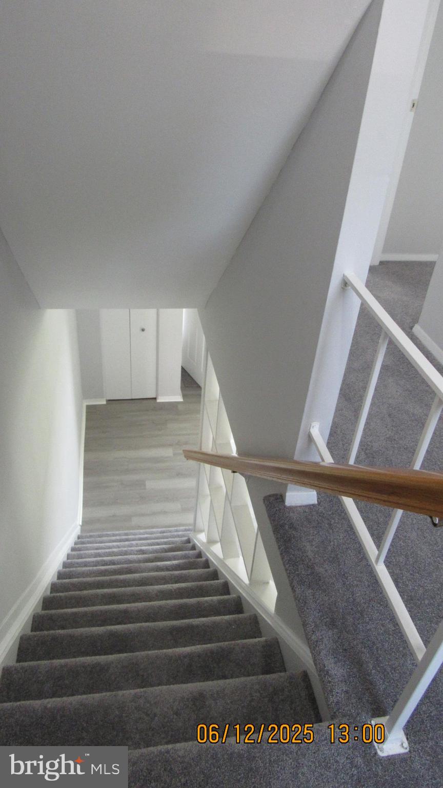 FOX RIDGE MANOR - Residential