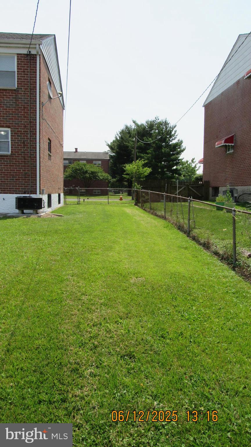 FOX RIDGE MANOR - Residential