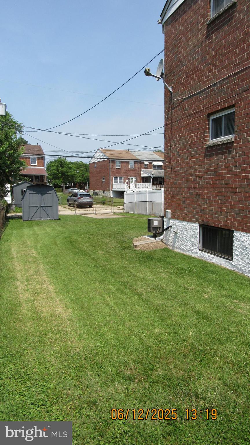 FOX RIDGE MANOR - Residential