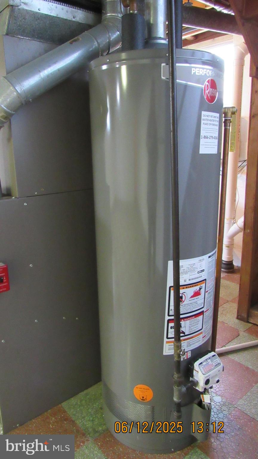 FOX RIDGE MANOR - Residential