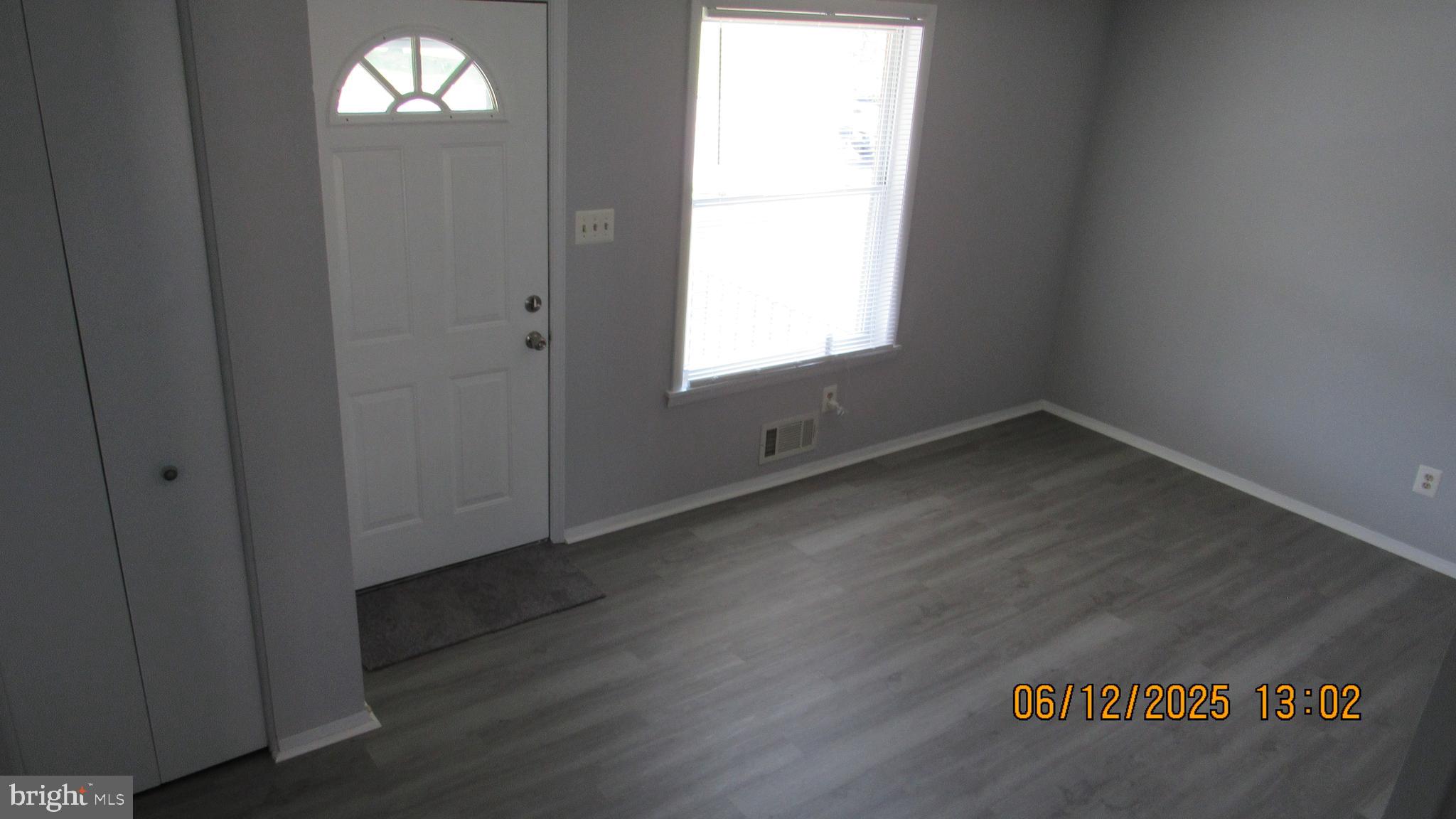 FOX RIDGE MANOR - Residential