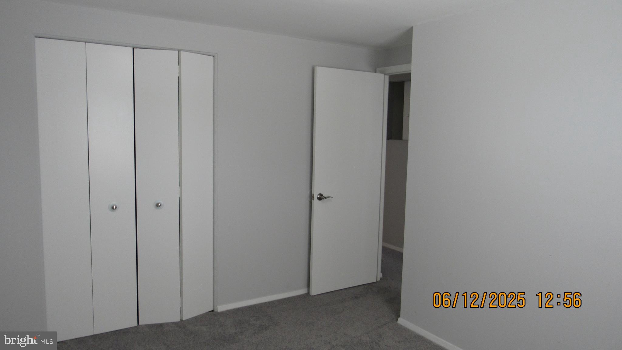 FOX RIDGE MANOR - Residential